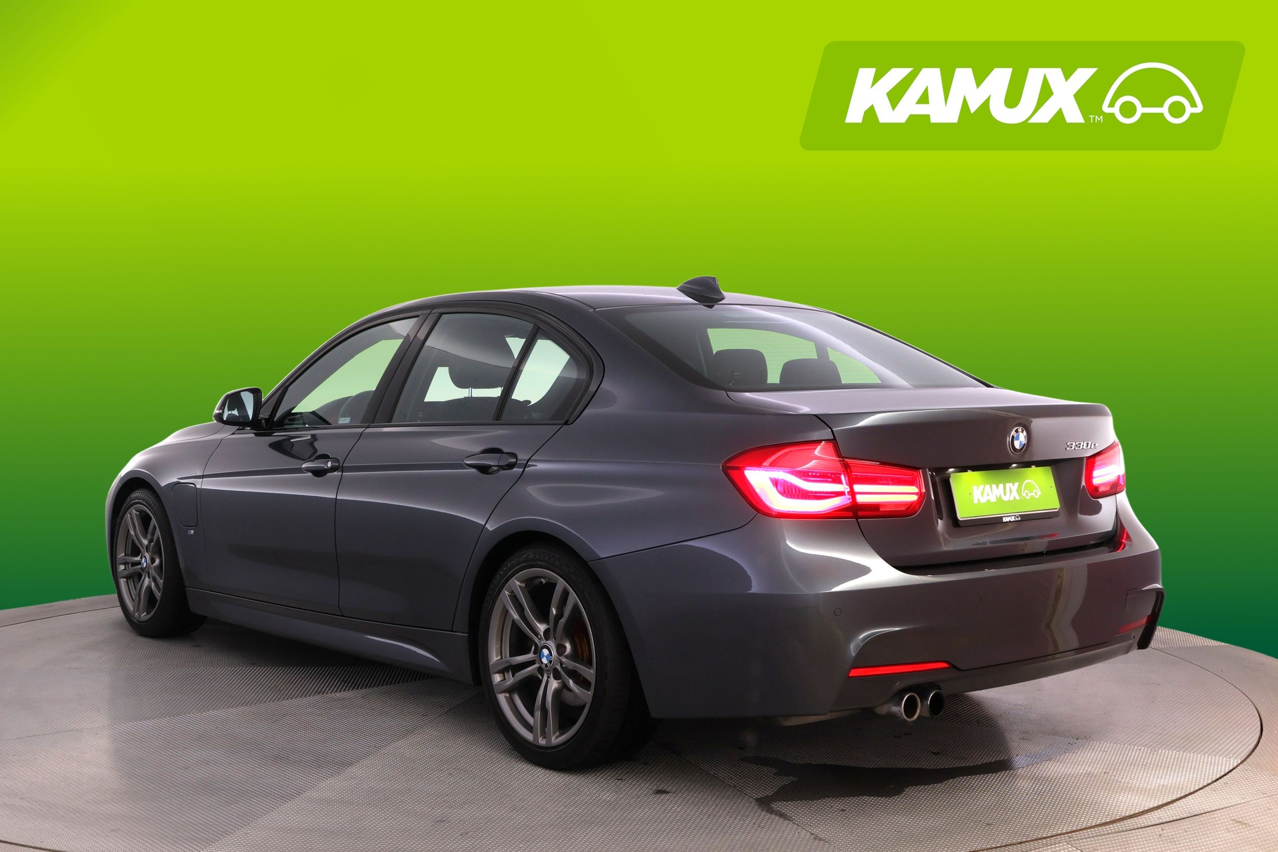 BMW 330 2017