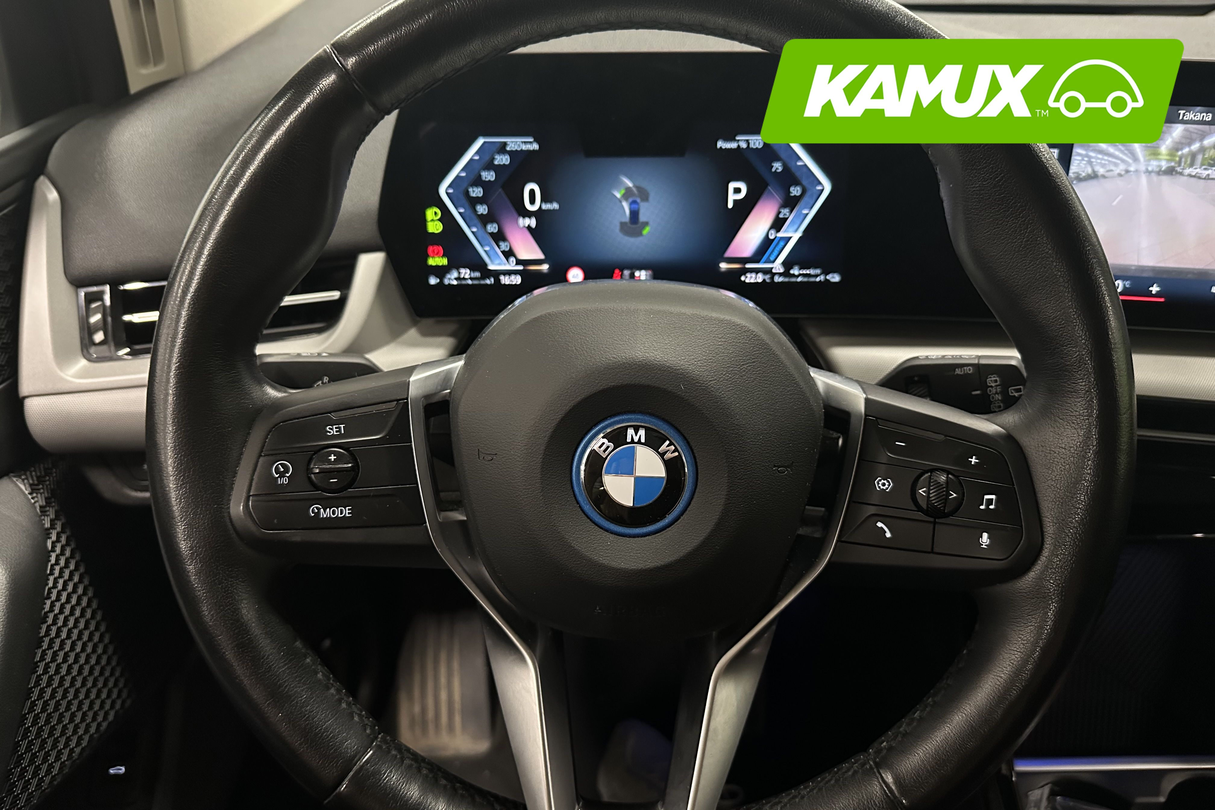 BMW 225 2023