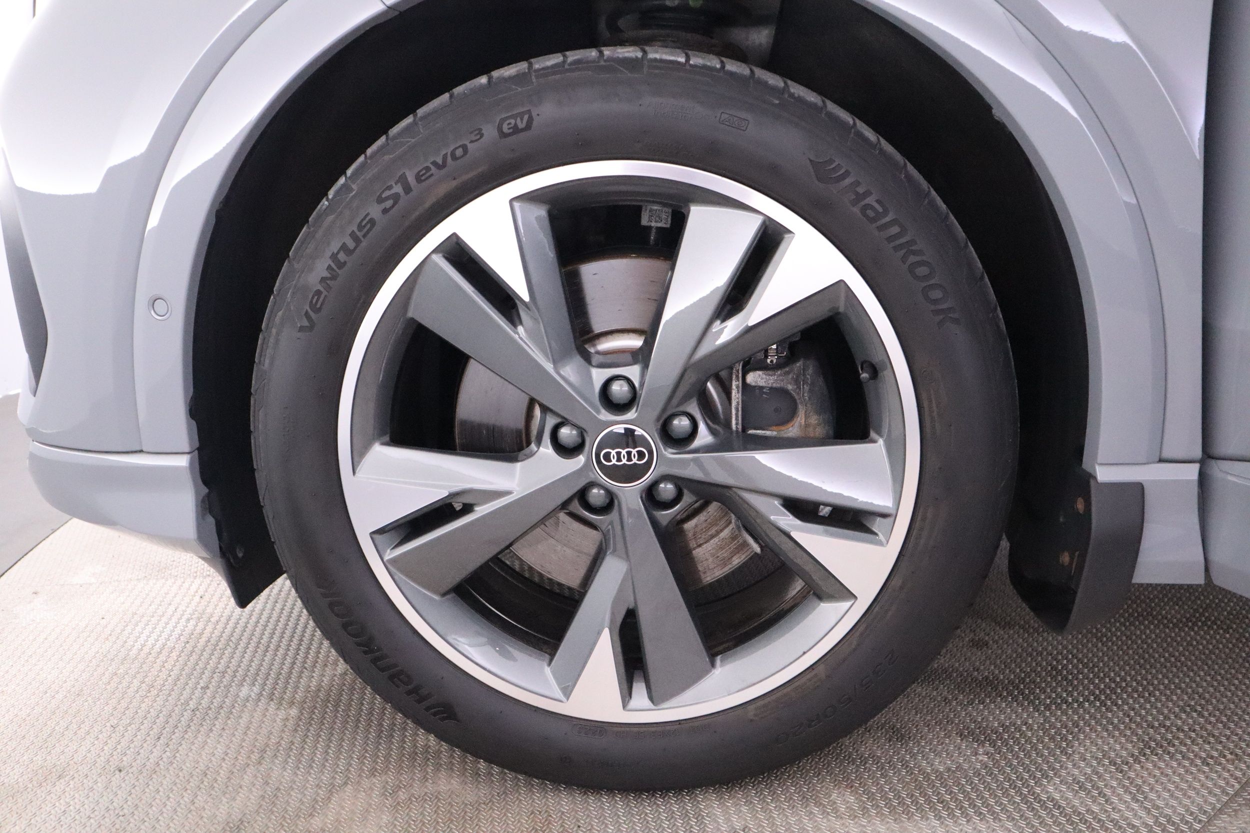 Audi Q4 e-tron 2023