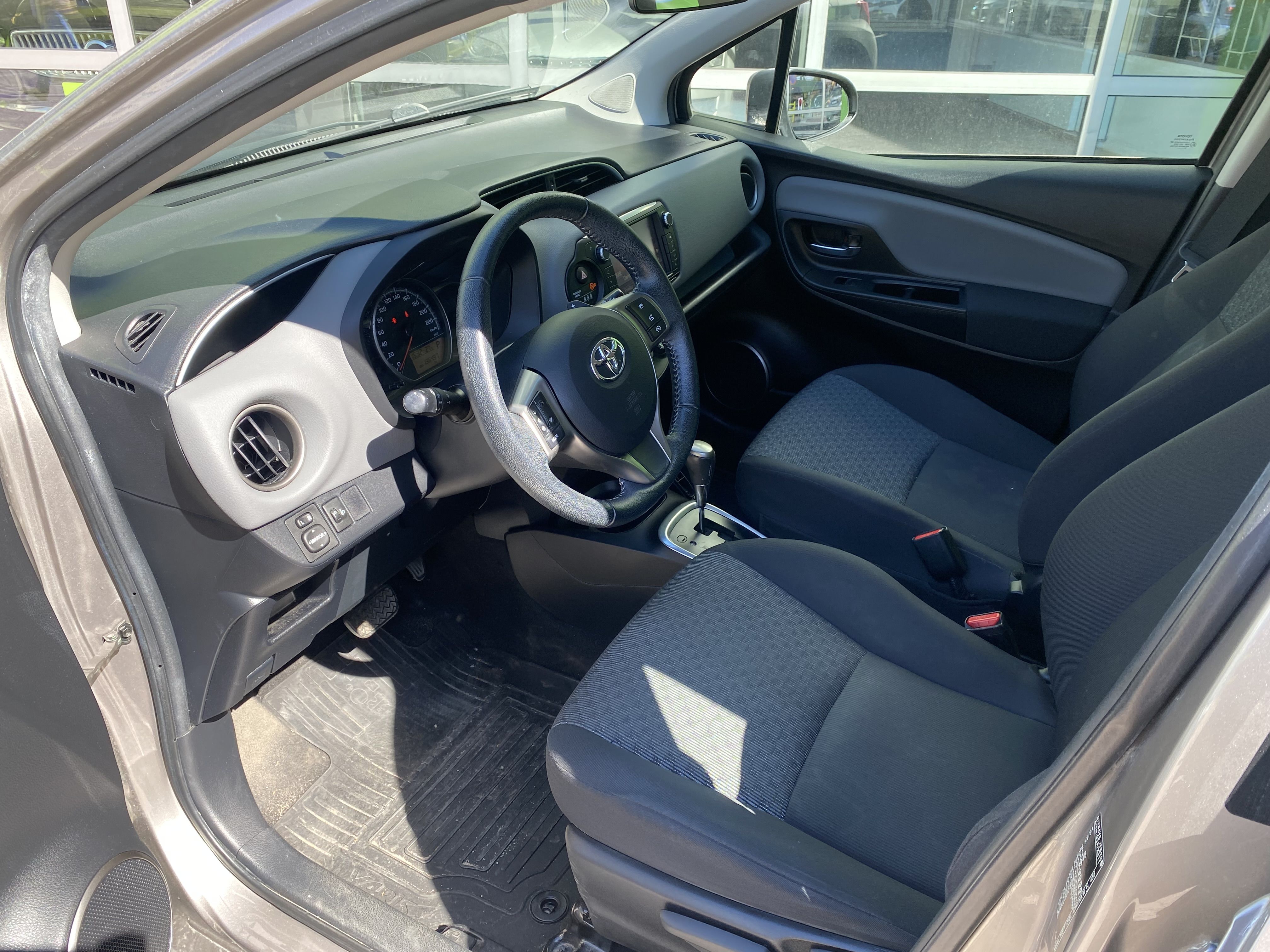 Toyota Yaris 2015