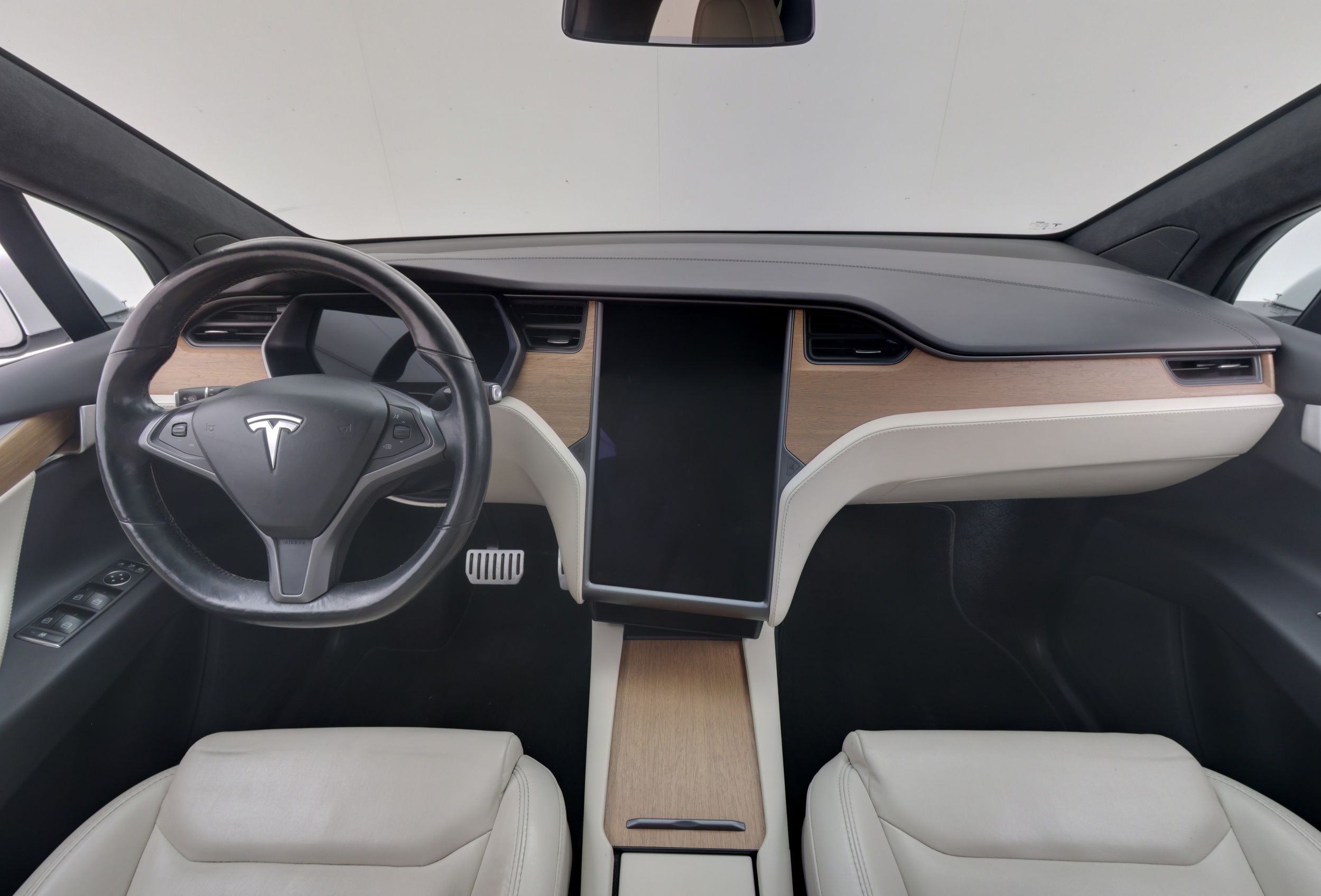 Tesla Model X 2020