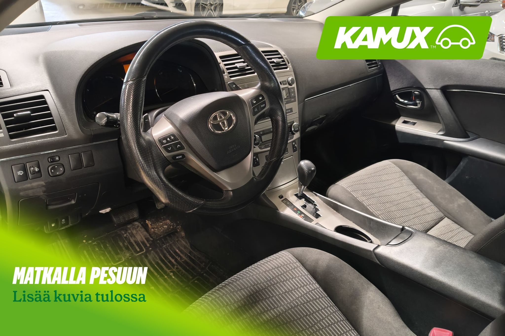 Toyota Avensis 2011