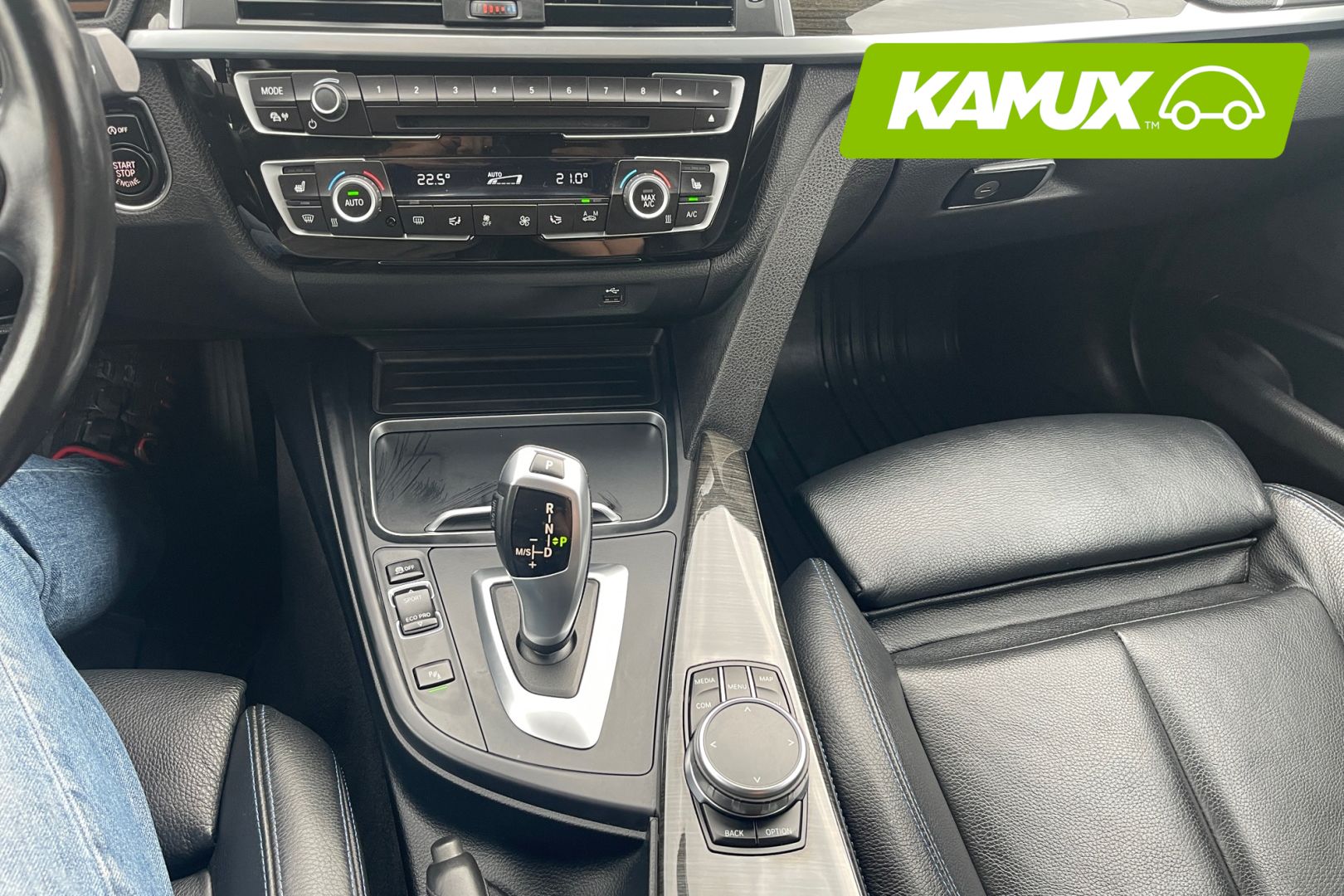 BMW 330 2018
