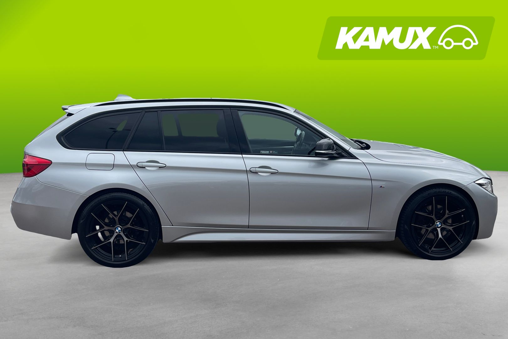 BMW 330 2018