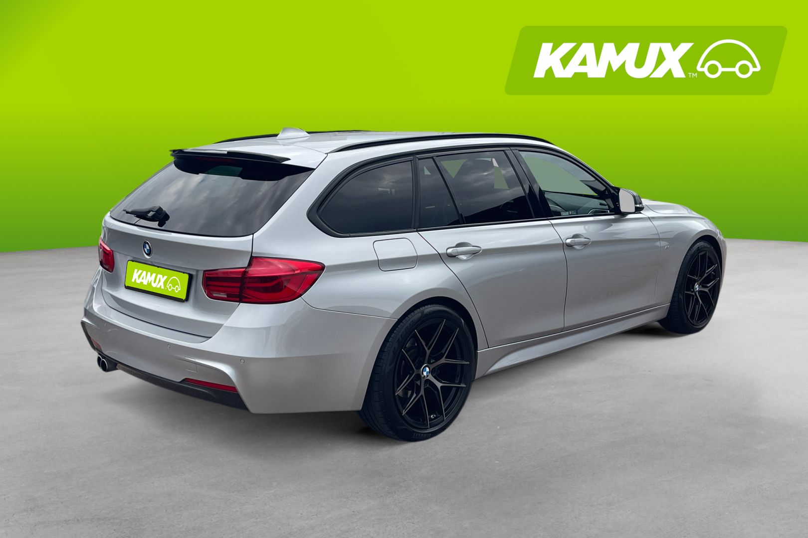 BMW 330 2018