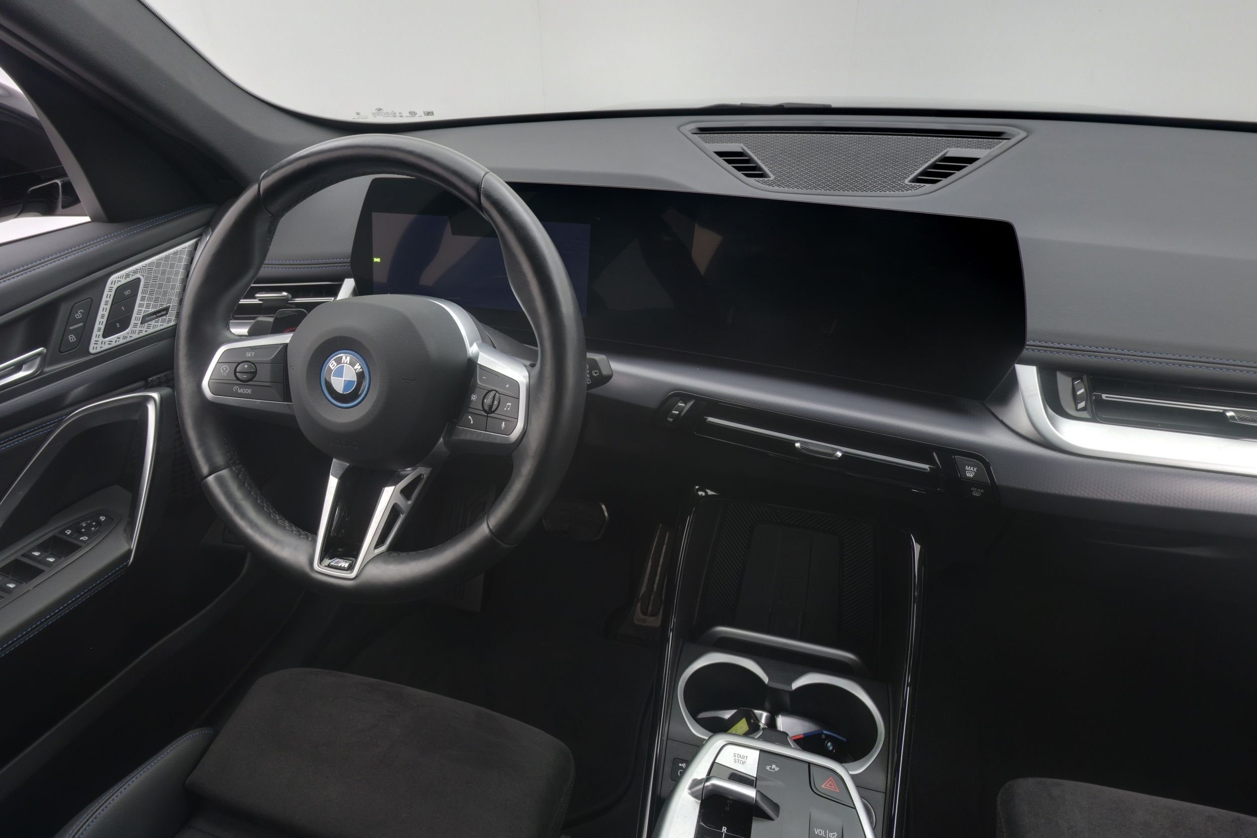 BMW iX1 2023