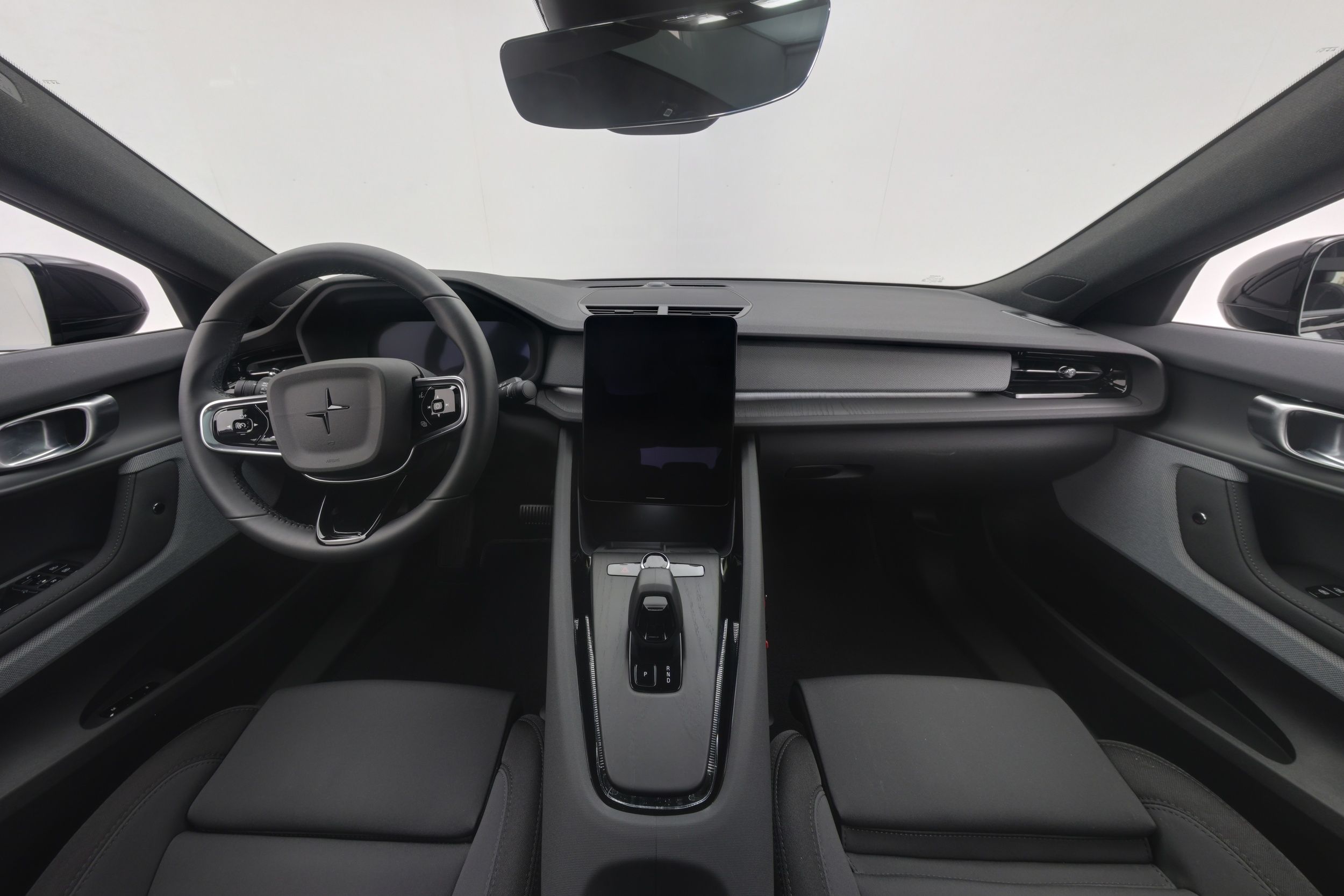 Polestar 2 2025