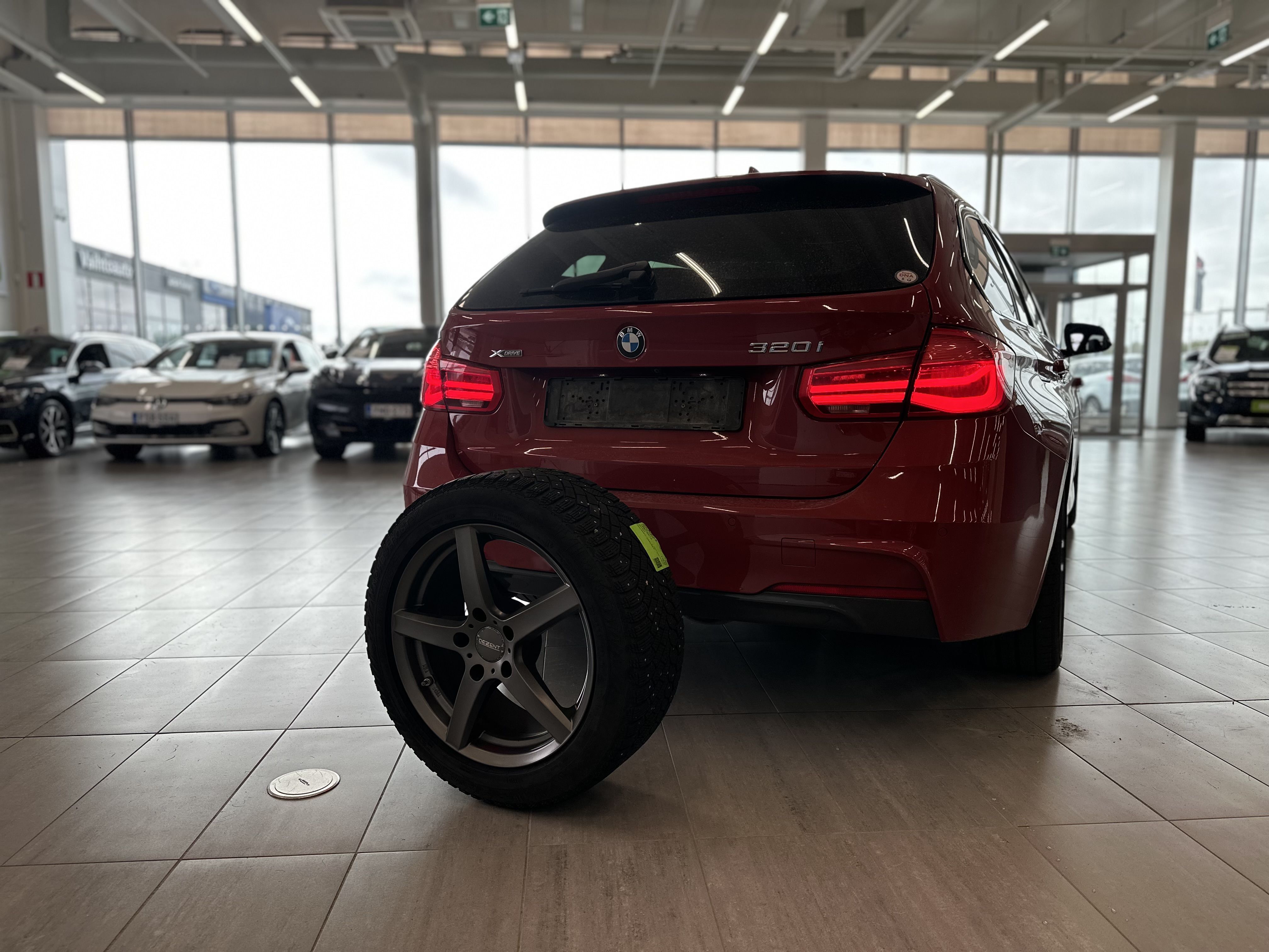 BMW 320 2019