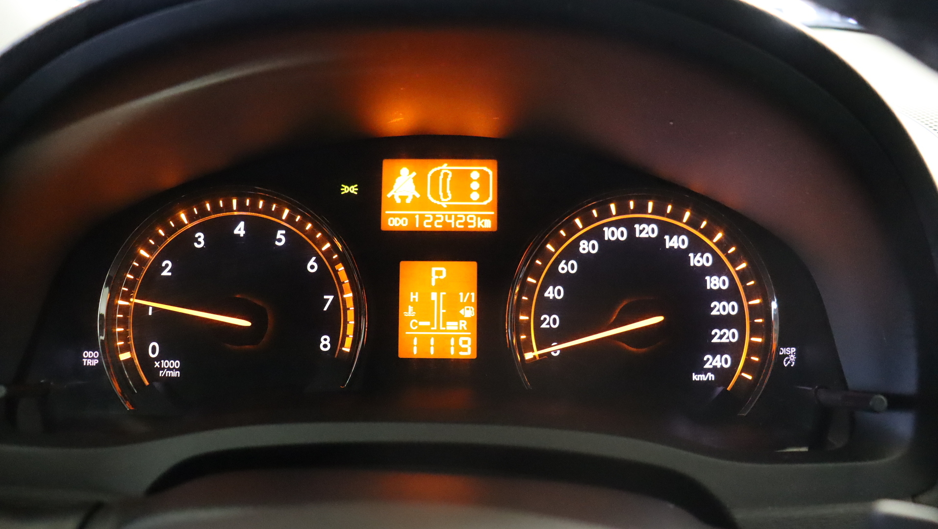 TOYOTA Avensis 2011