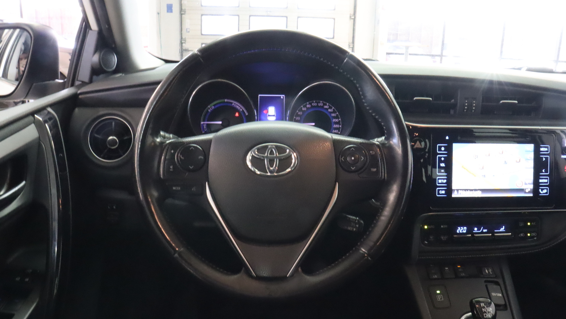 TOYOTA Auris 2016
