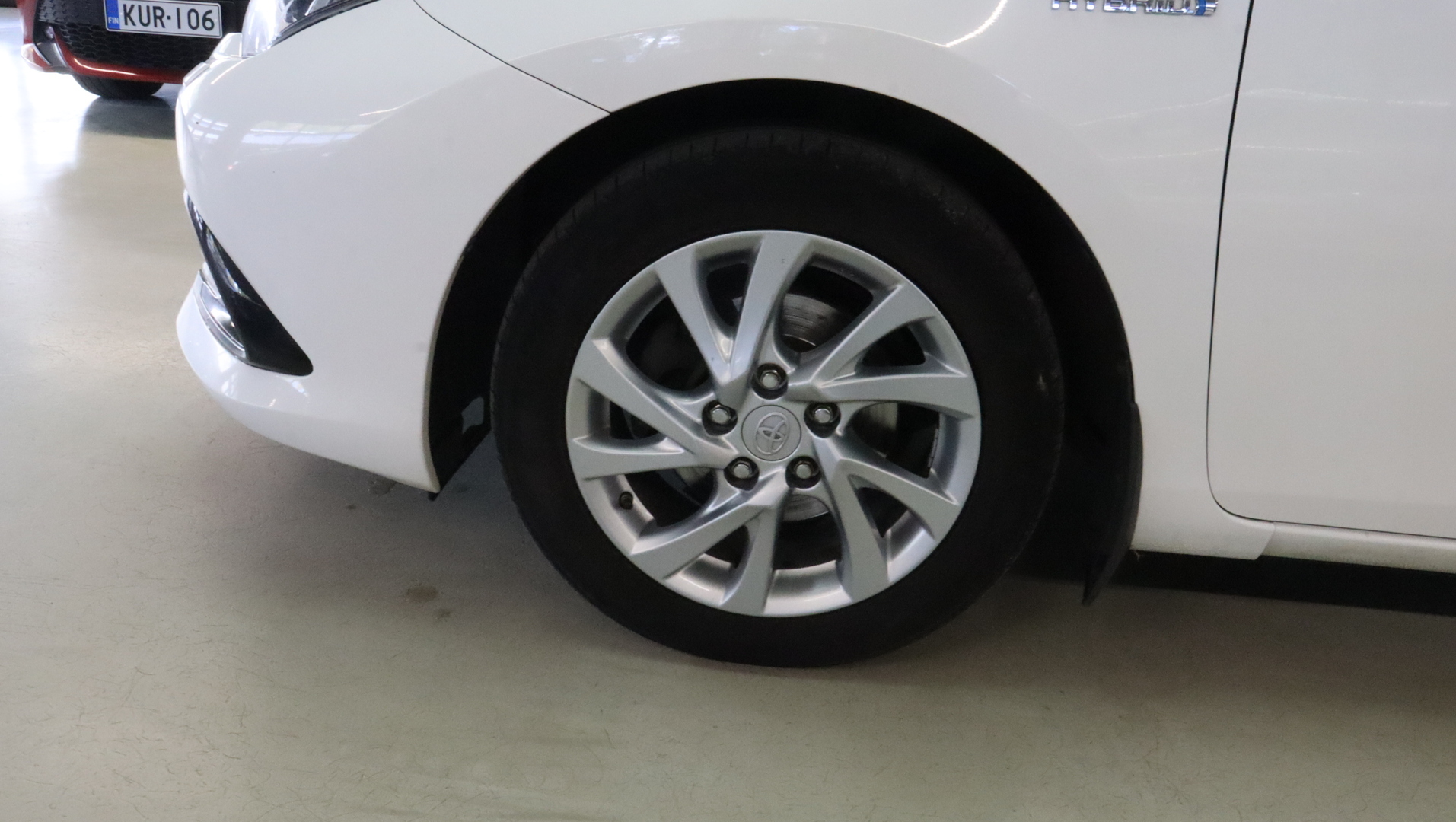 TOYOTA Auris 2016