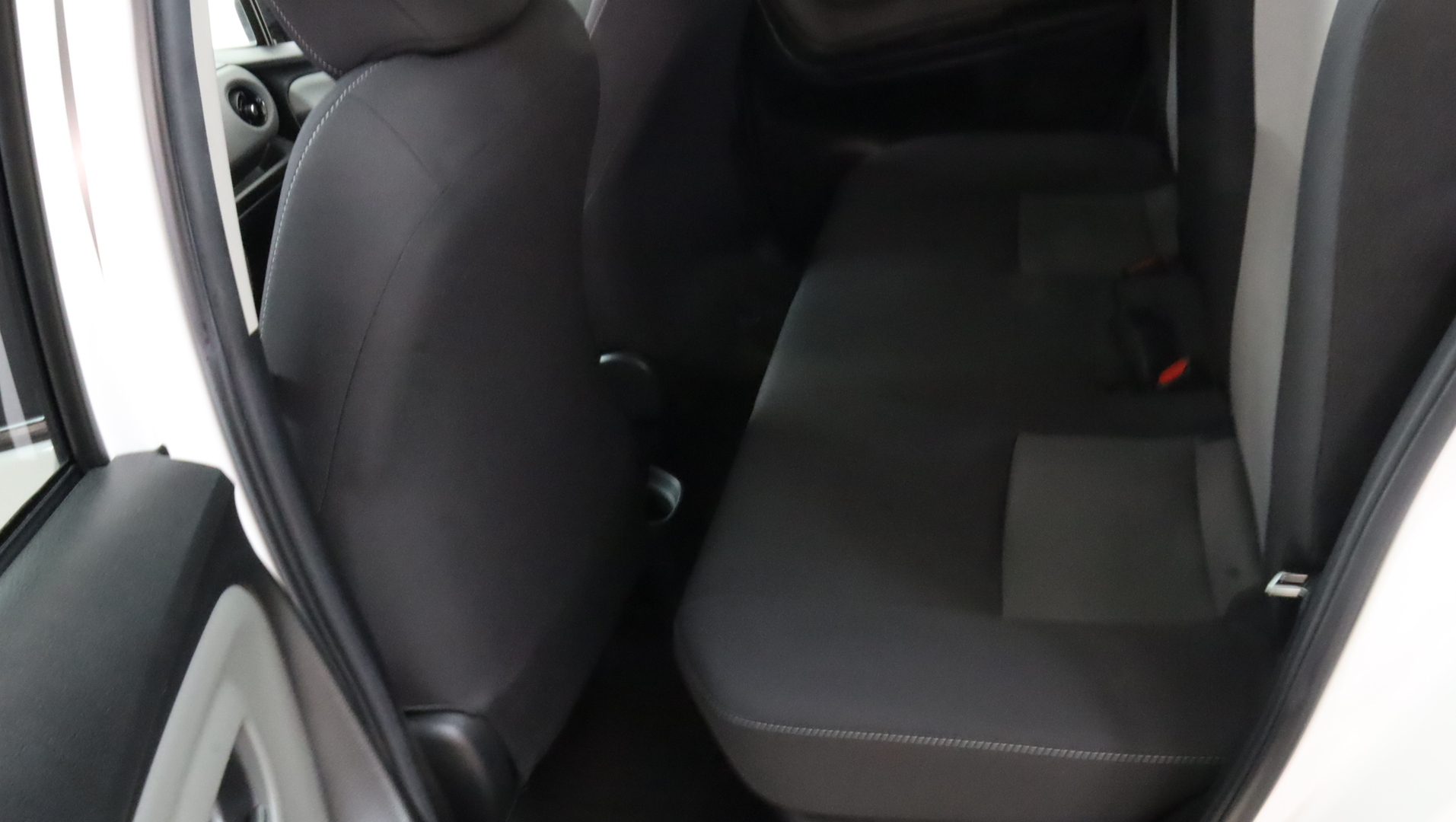 TOYOTA Yaris 2019