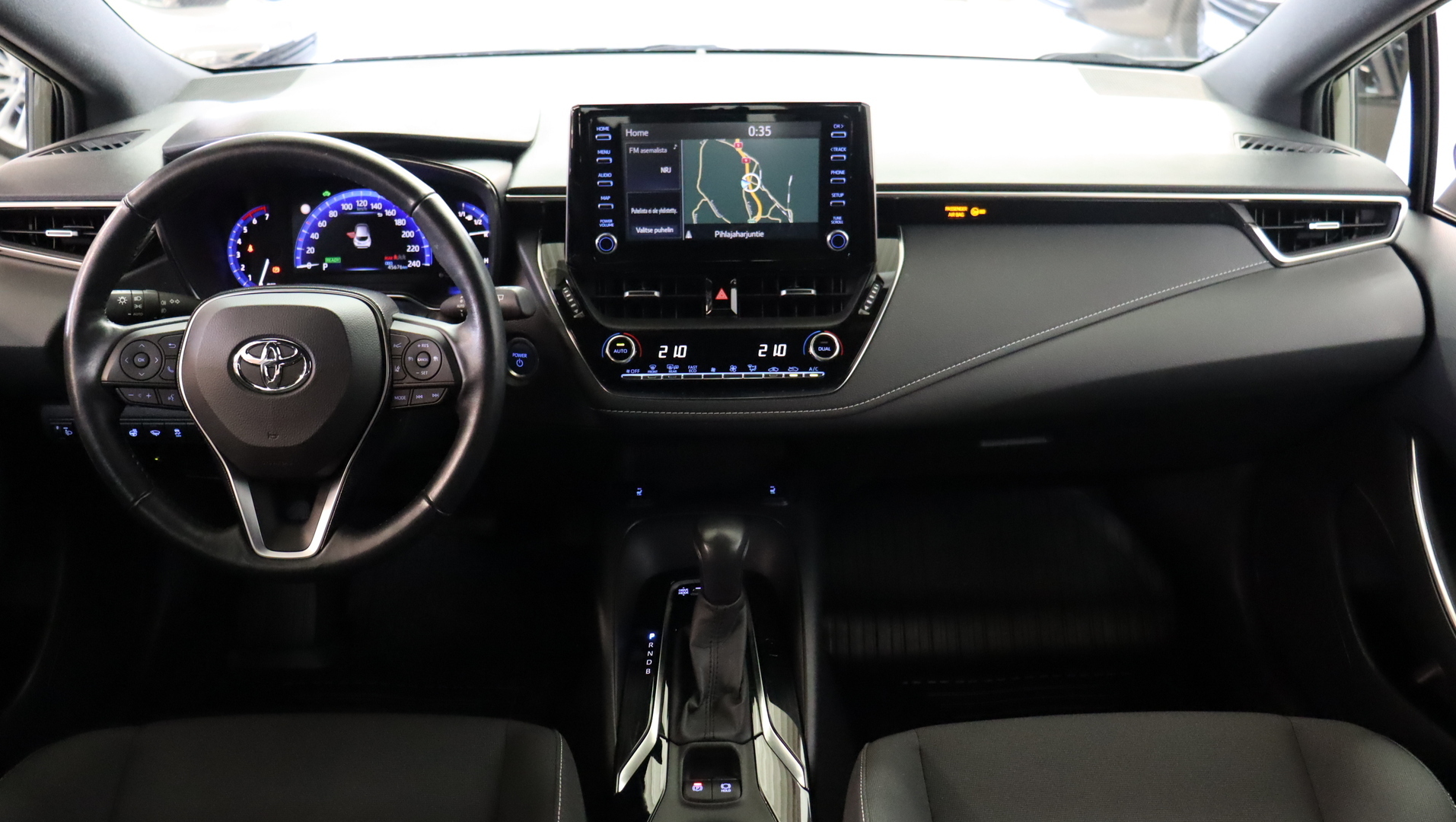 TOYOTA Corolla 2021