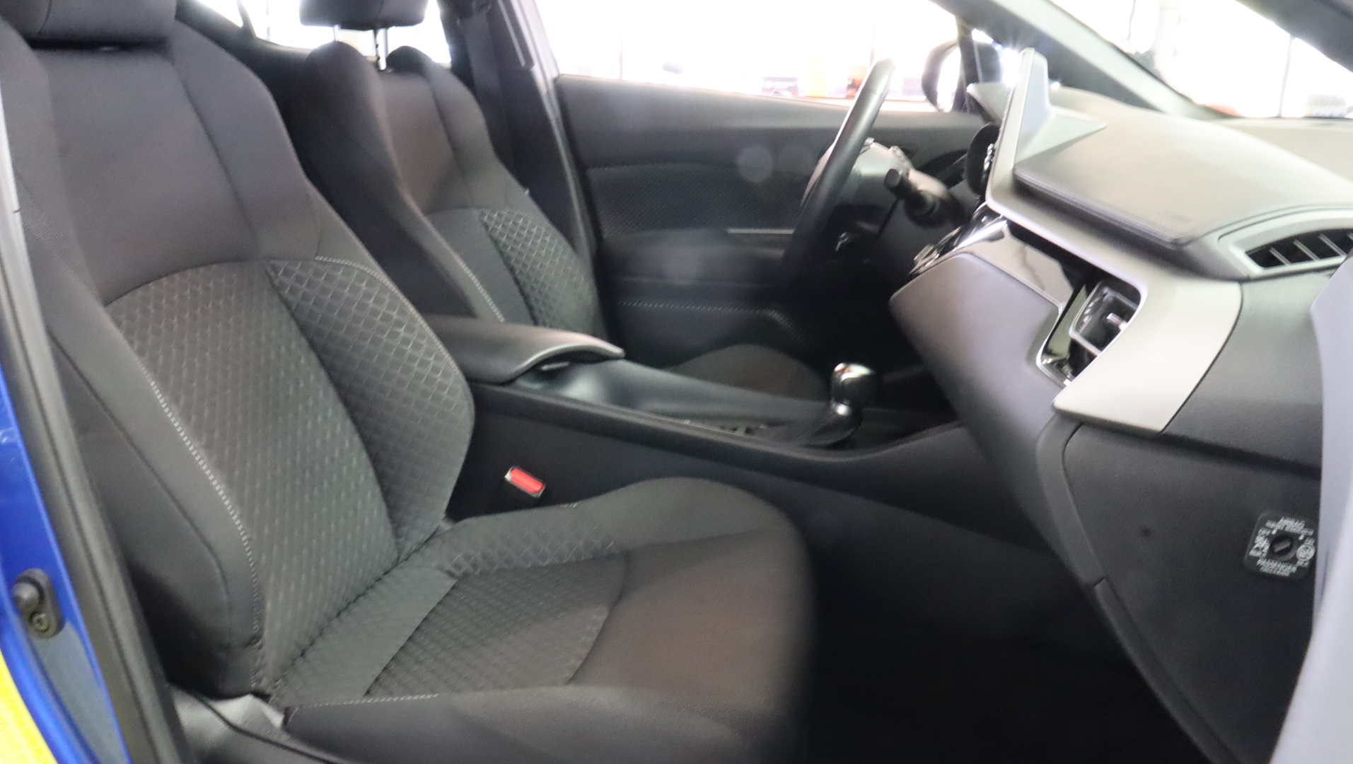 TOYOTA C-HR 2021
