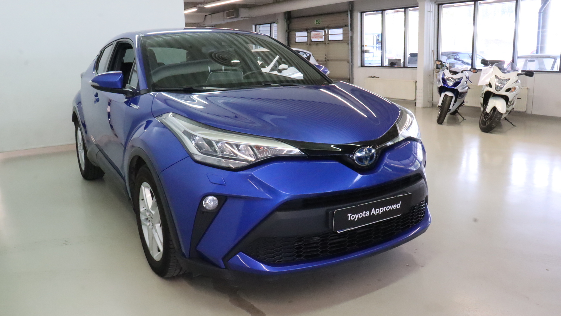 TOYOTA C-HR 2021