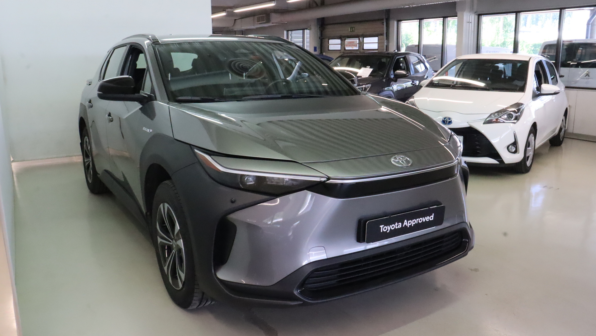 TOYOTA bZ4X 2023