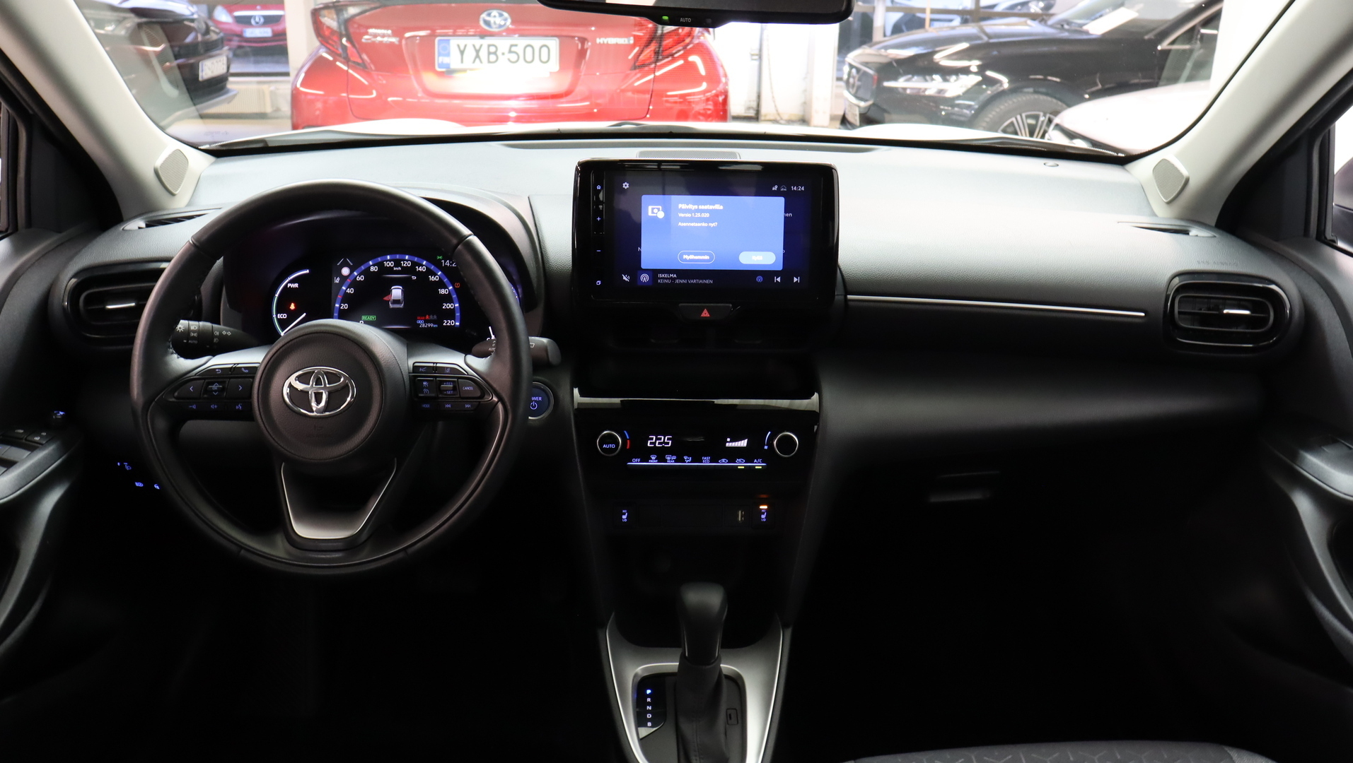 TOYOTA Yaris Cross 2024