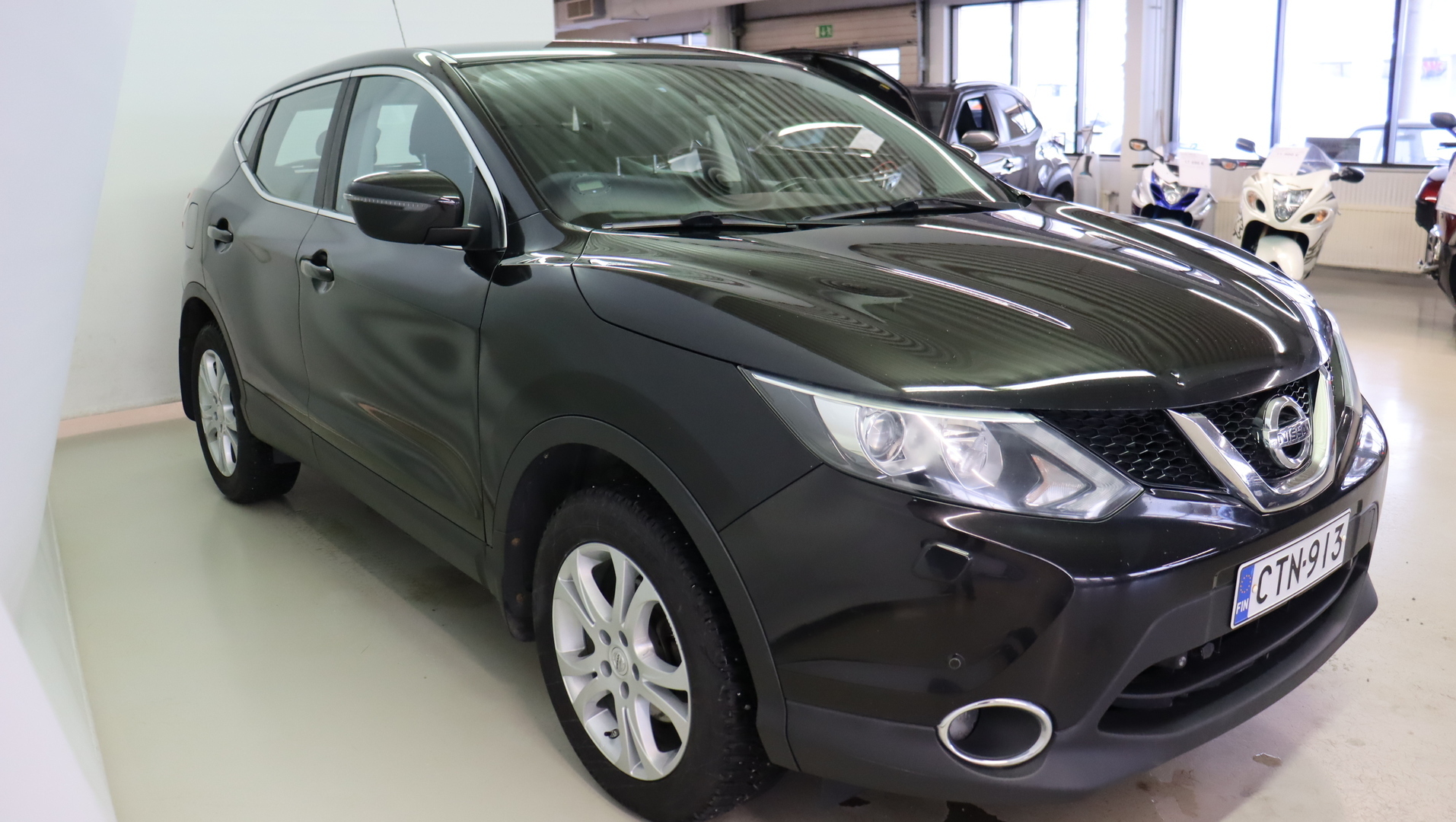 NISSAN Qashqai 2015
