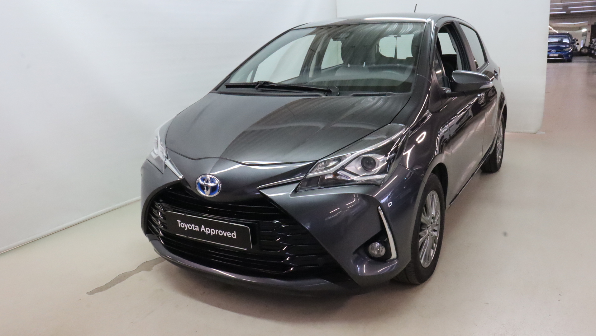 TOYOTA Yaris 2017