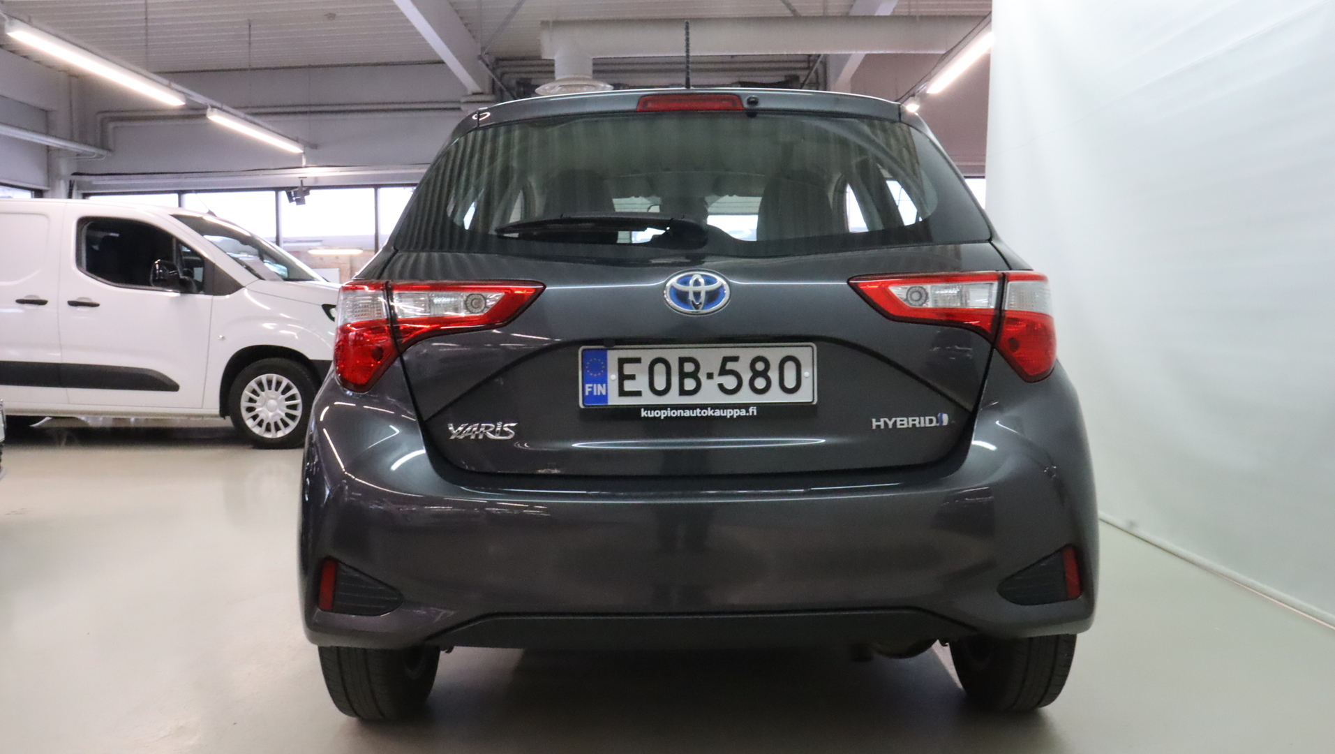 TOYOTA Yaris 2017