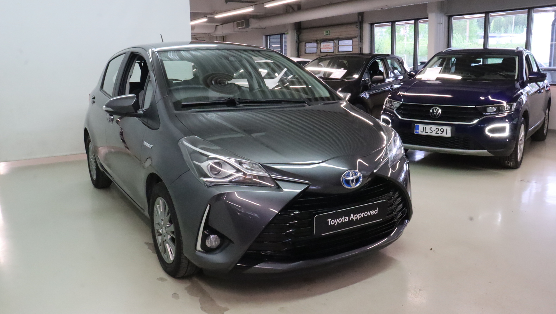 TOYOTA Yaris 2017
