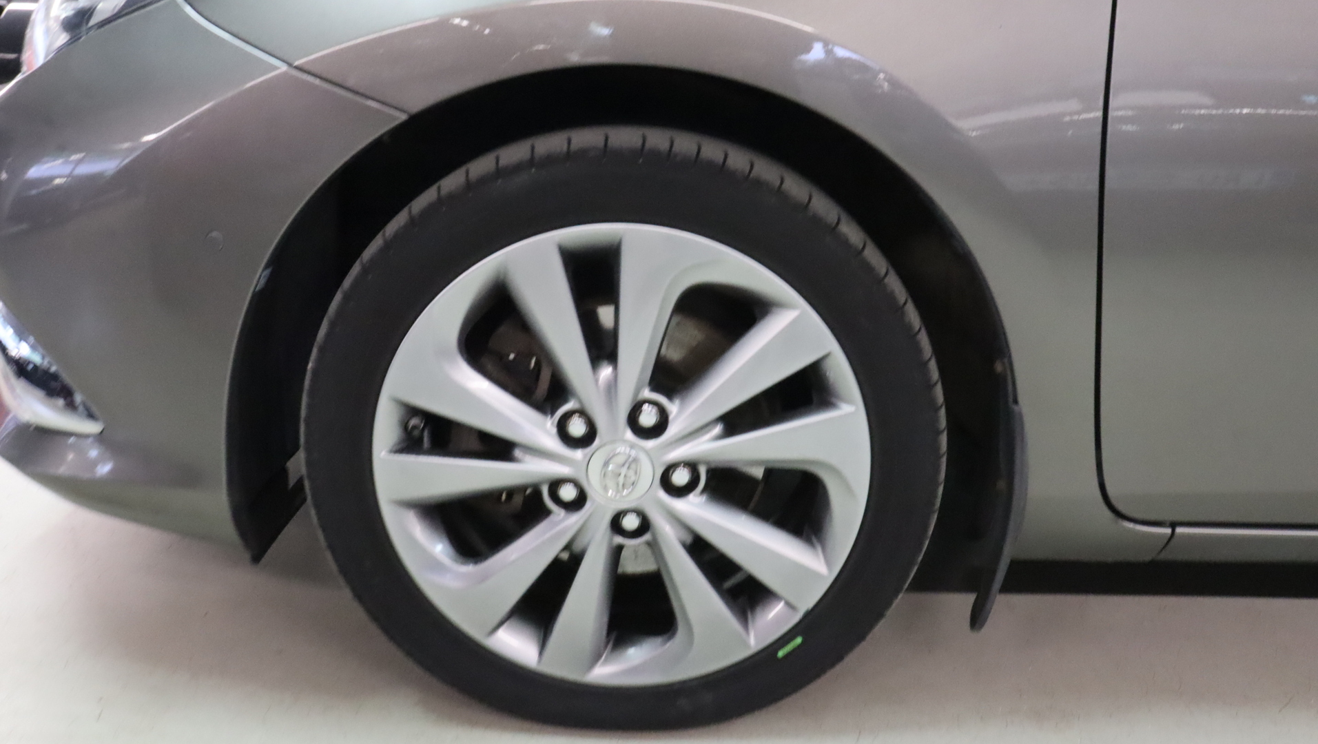 TOYOTA Auris 2016