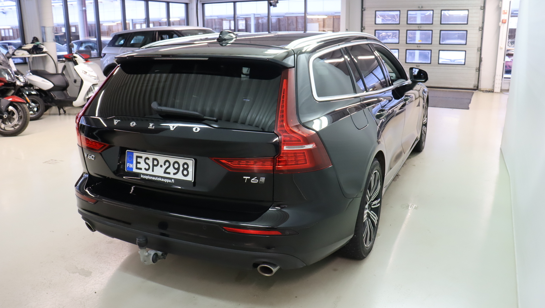 VOLVO V60 2020