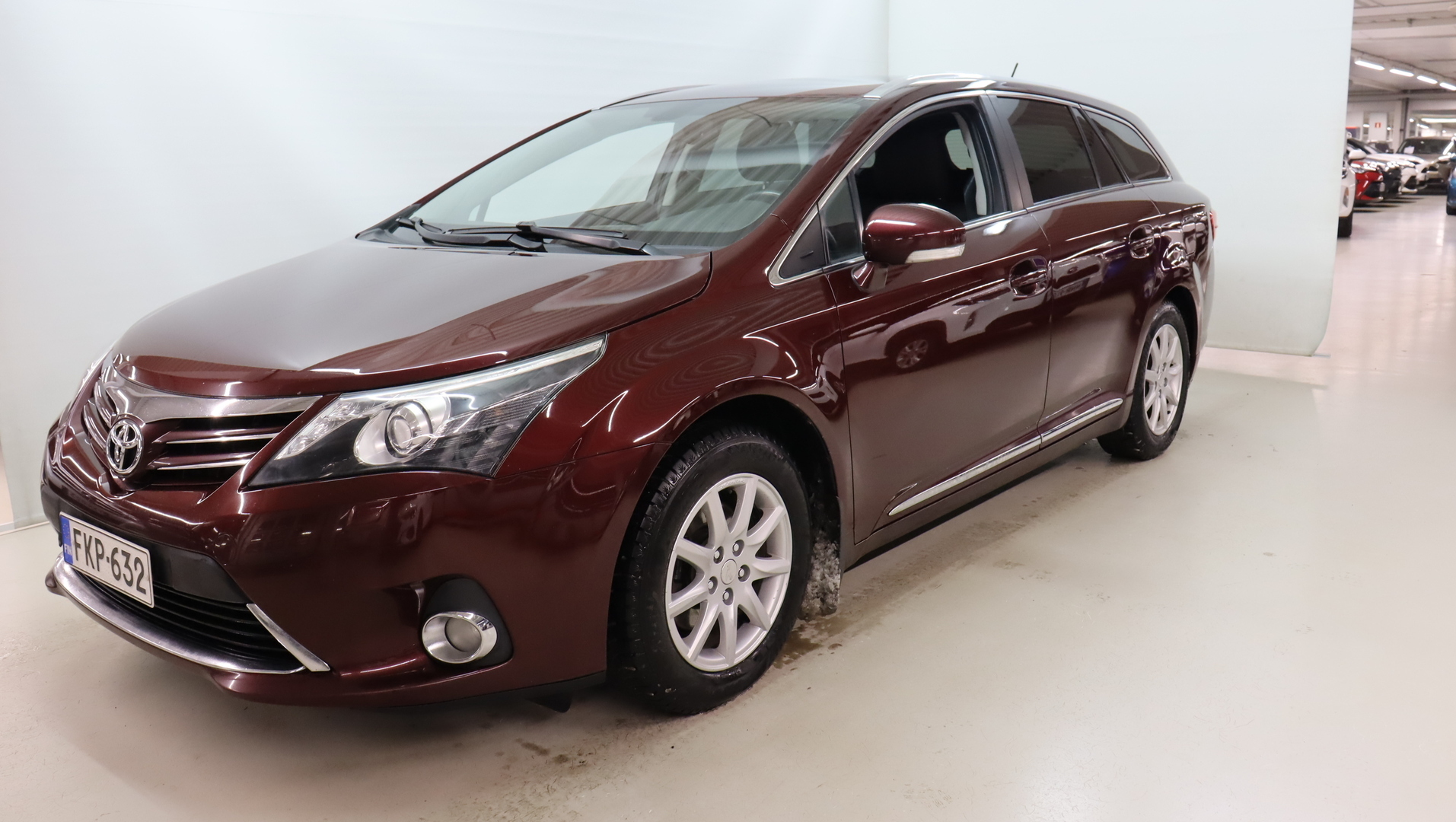 TOYOTA Avensis 2012