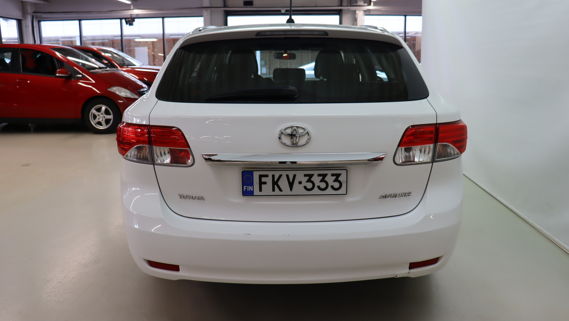 TOYOTA Avensis 2012