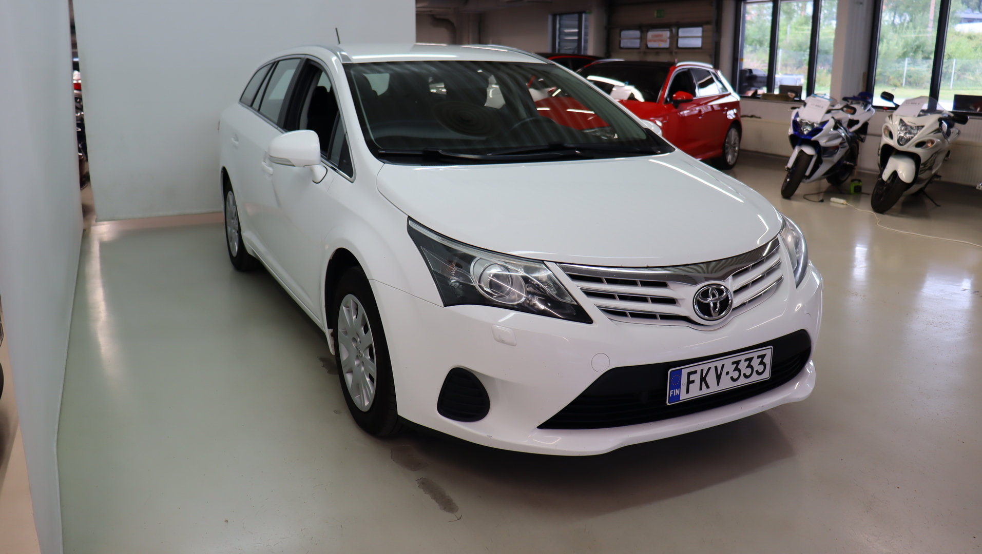 TOYOTA Avensis 2012