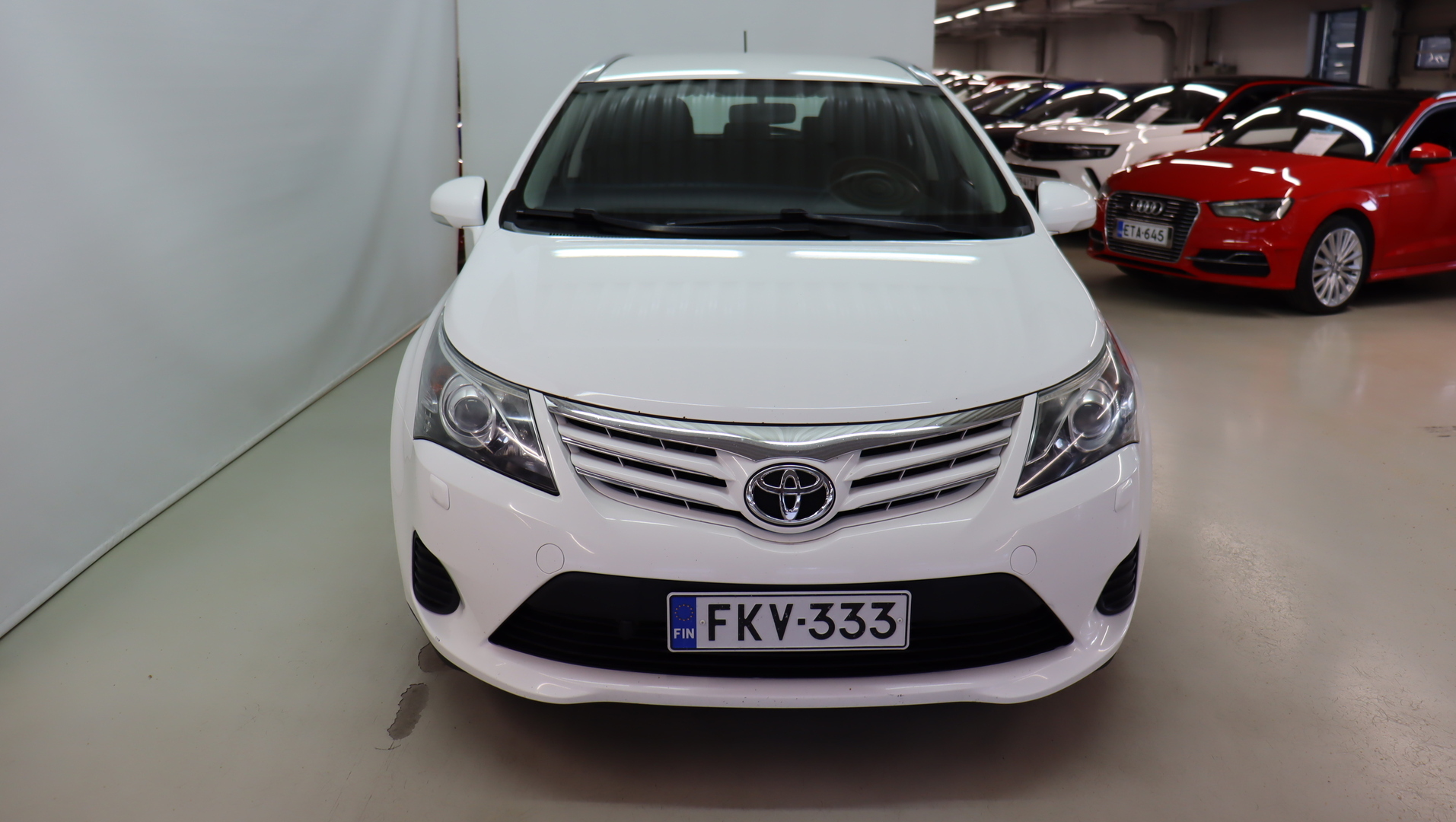 TOYOTA Avensis 2012