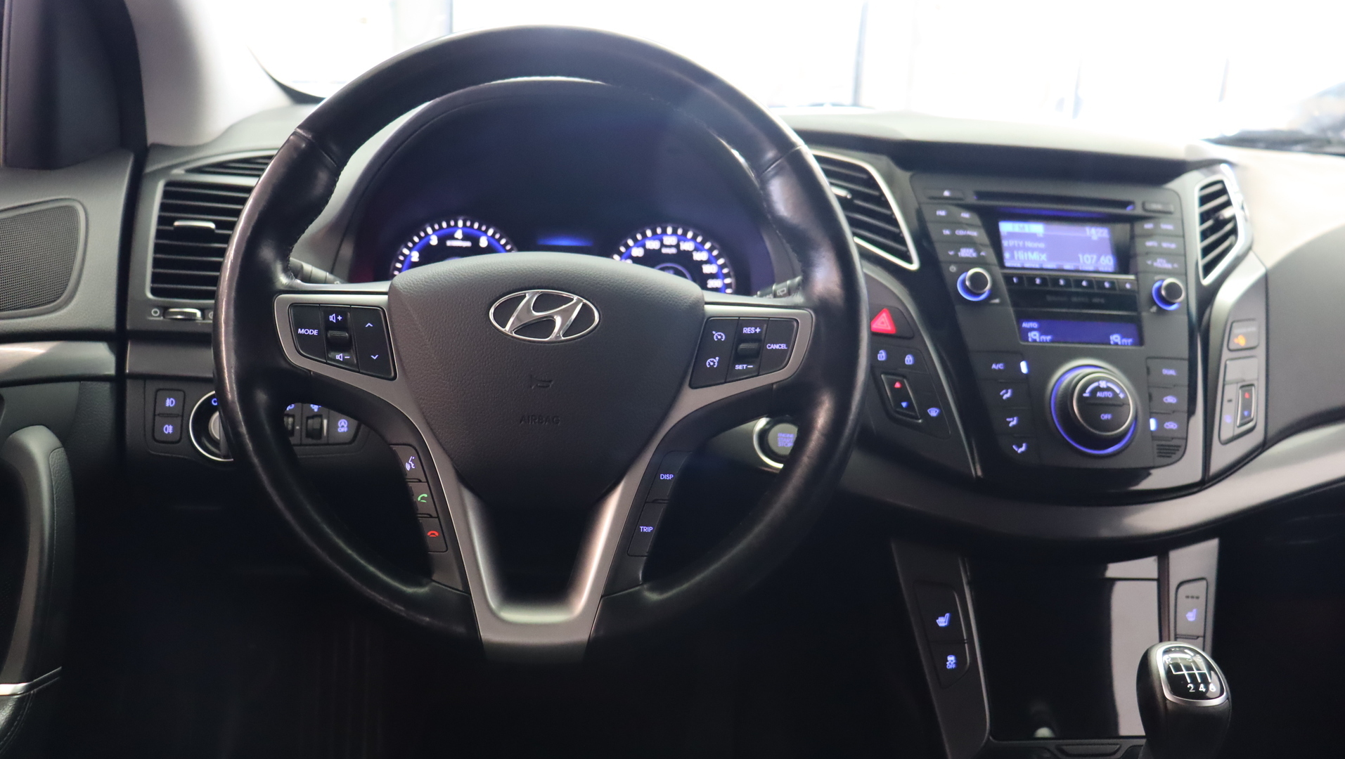 HYUNDAI i40 Wagon 2015