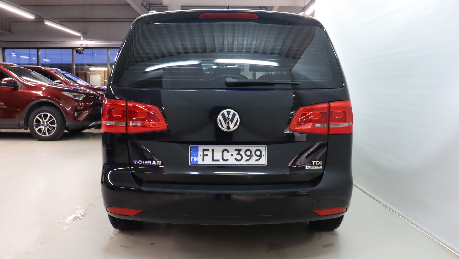 VOLKSWAGEN Touran 2014
