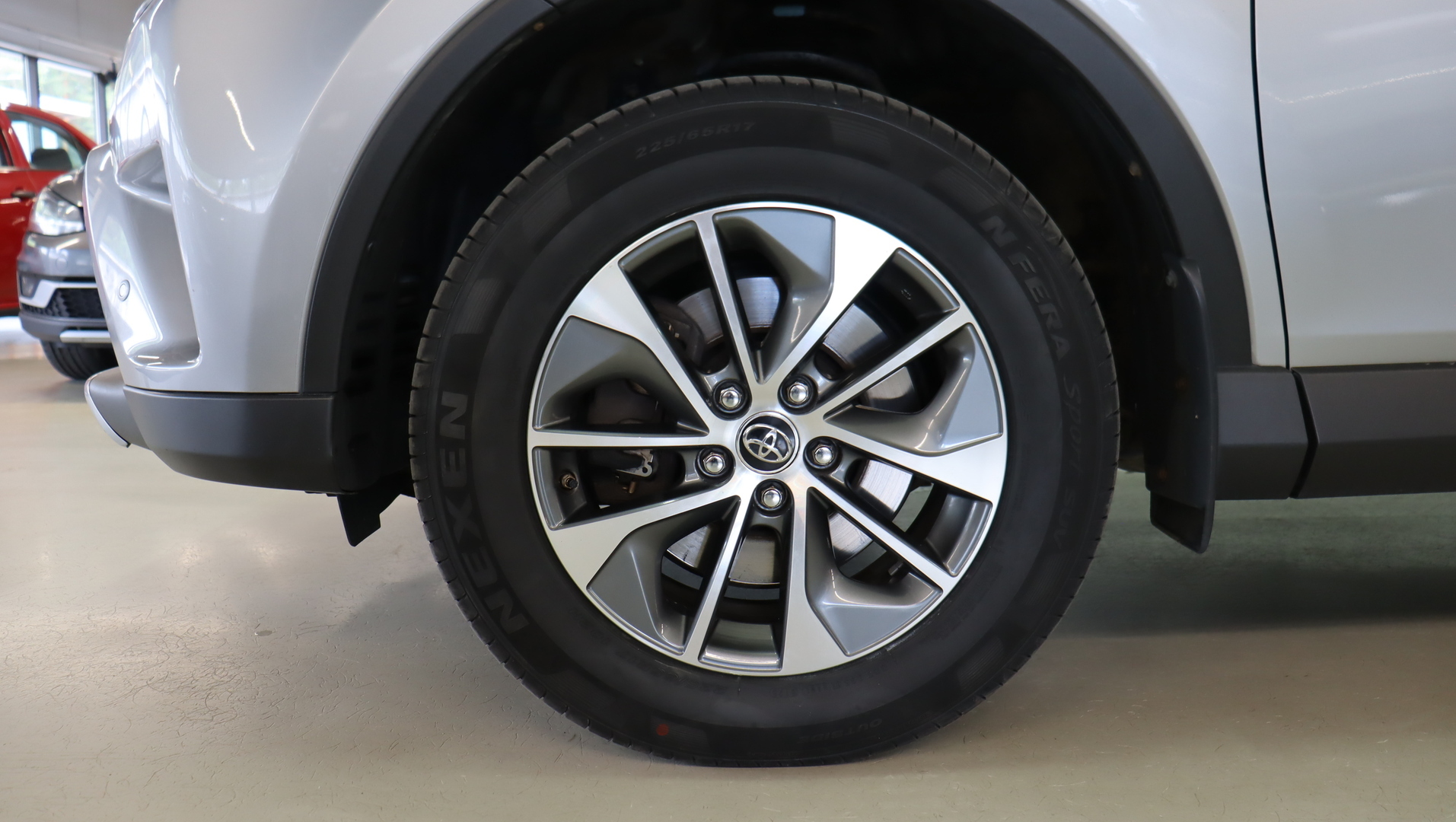 TOYOTA RAV4 2018