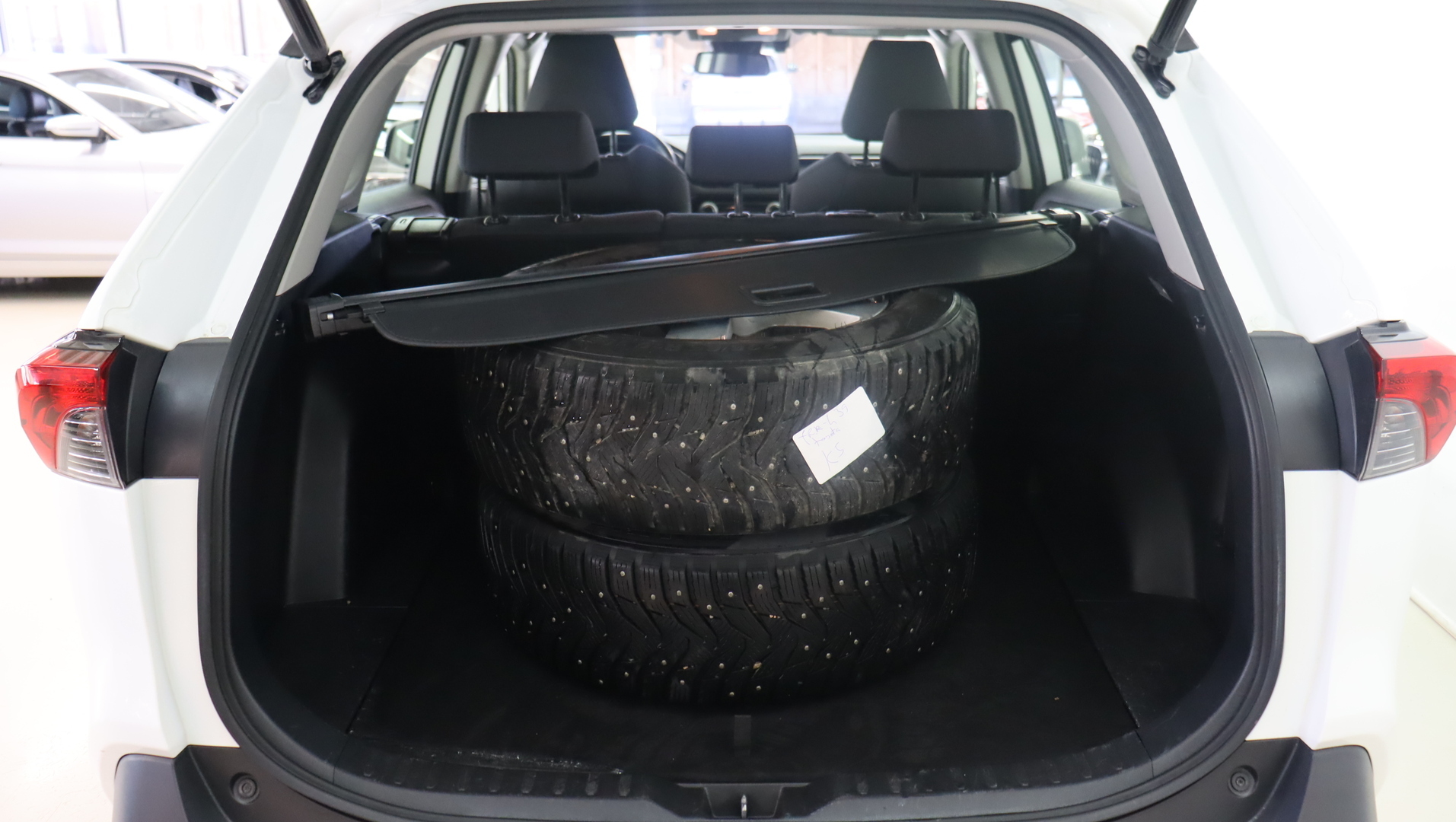 TOYOTA RAV4 2021