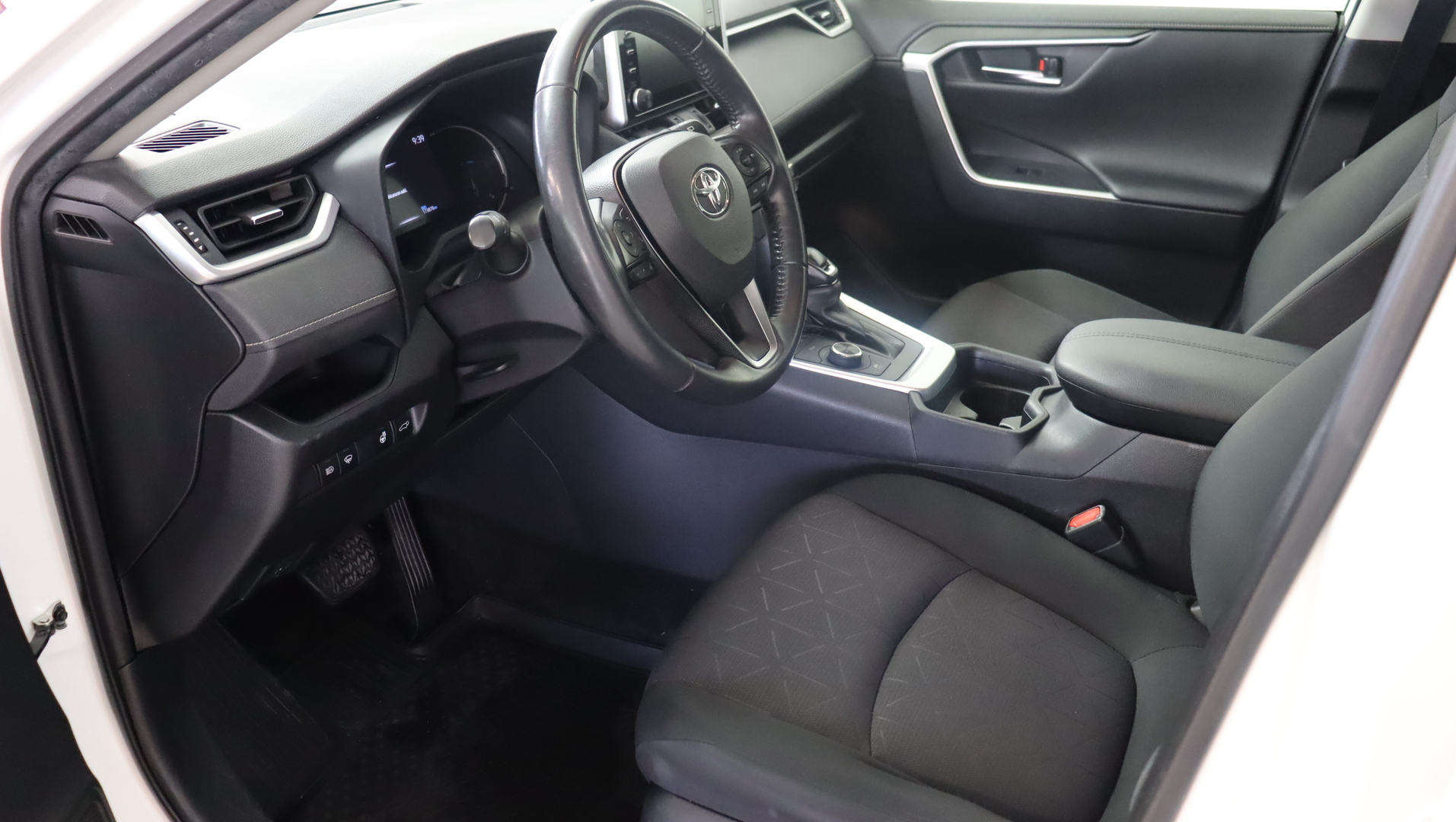 TOYOTA RAV4 2021