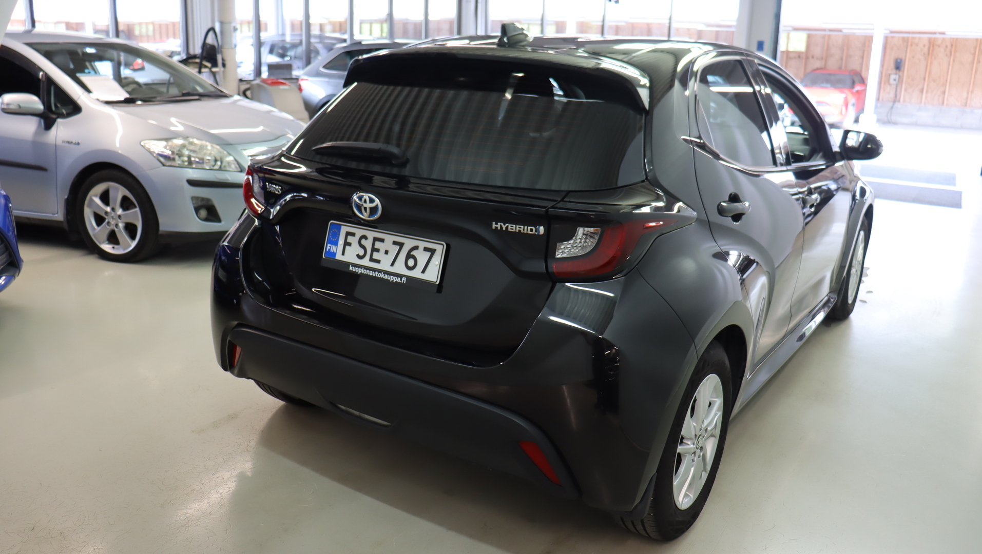 TOYOTA Yaris 5