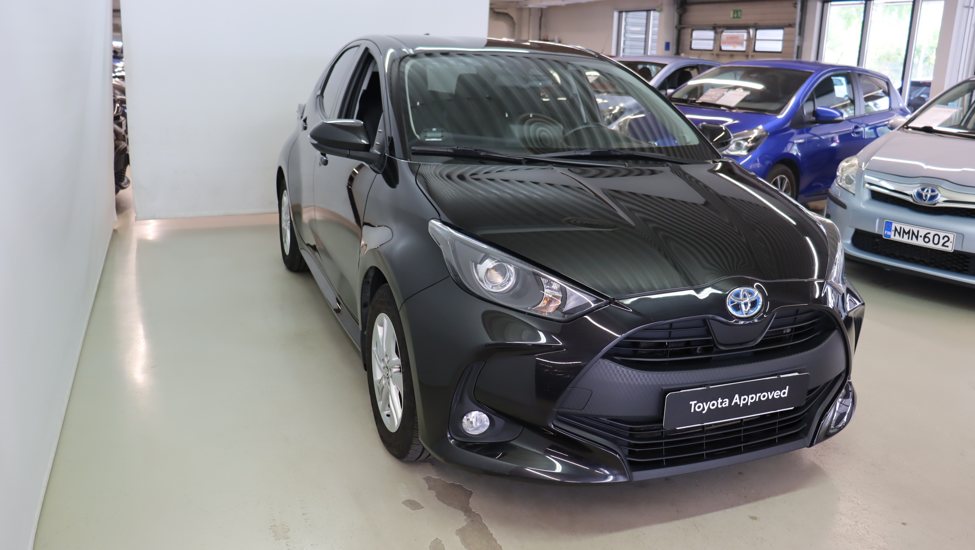 TOYOTA Yaris 6