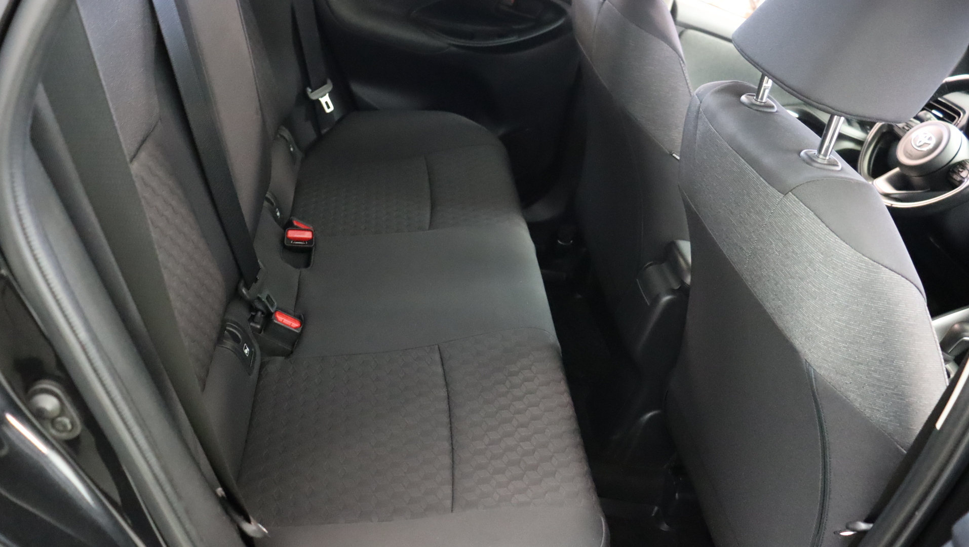 TOYOTA Yaris 2021