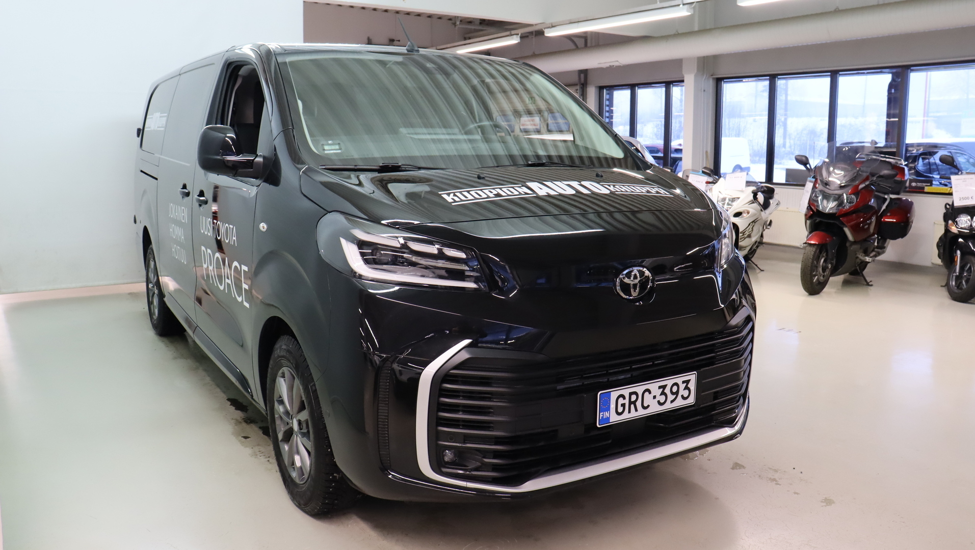 TOYOTA Proace 2025