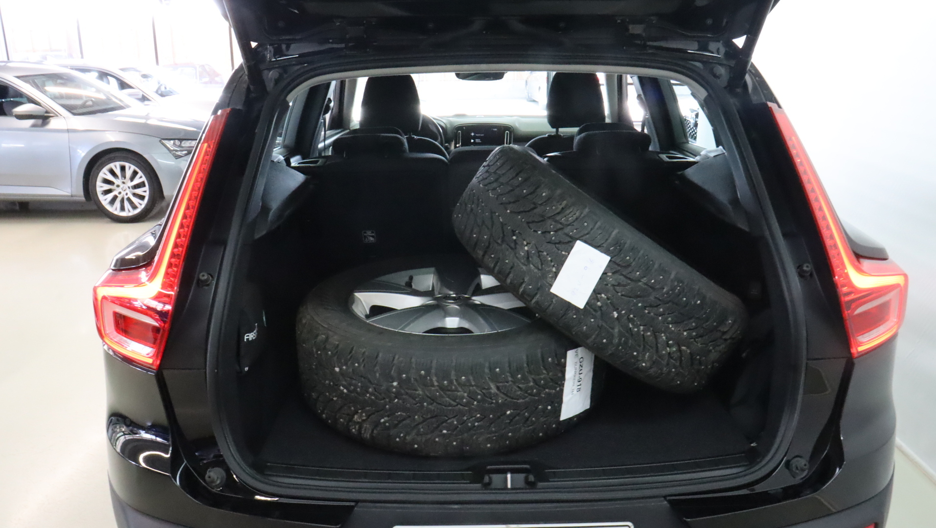 VOLVO XC40 2021