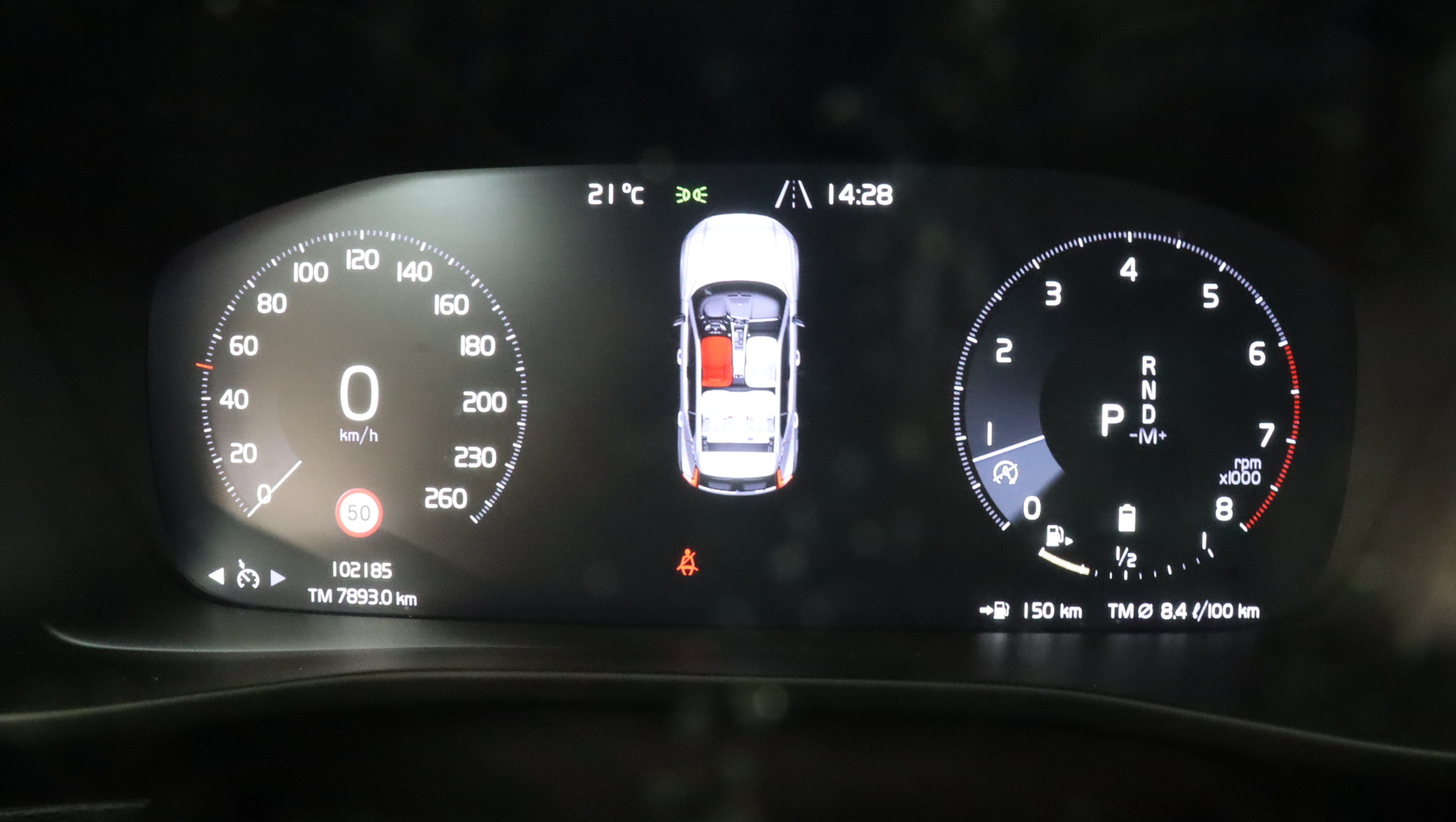 VOLVO XC40 2021