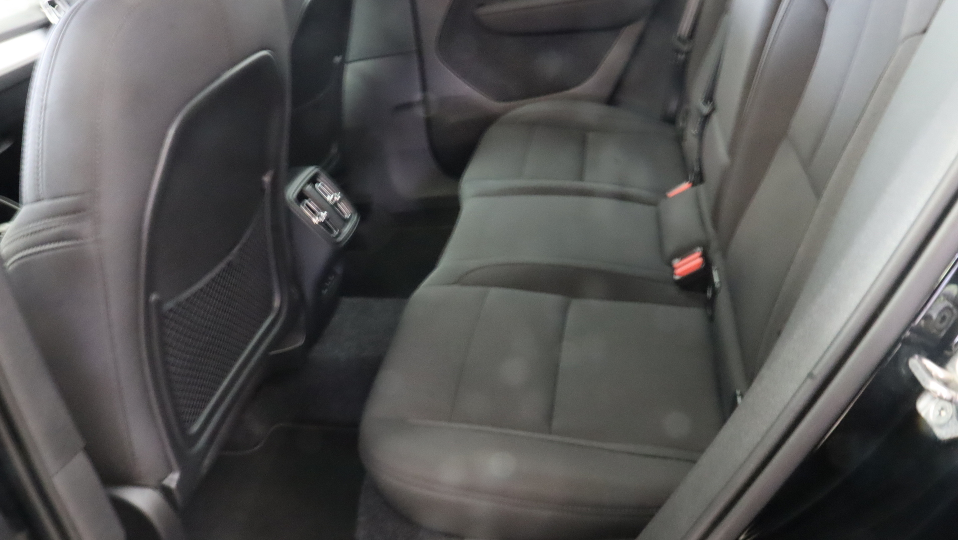 VOLVO XC40 2021