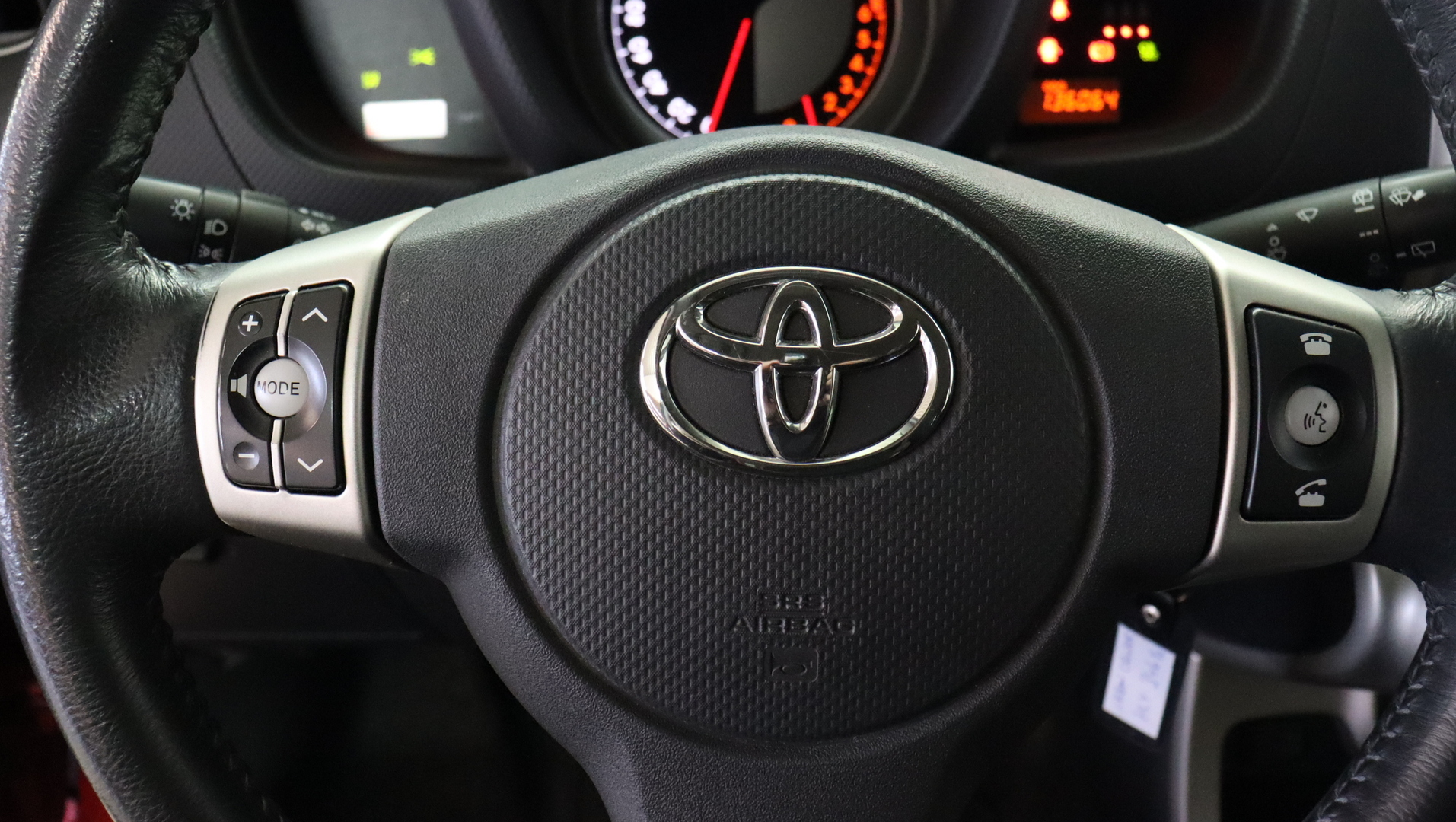 TOYOTA Urban Cruiser 15