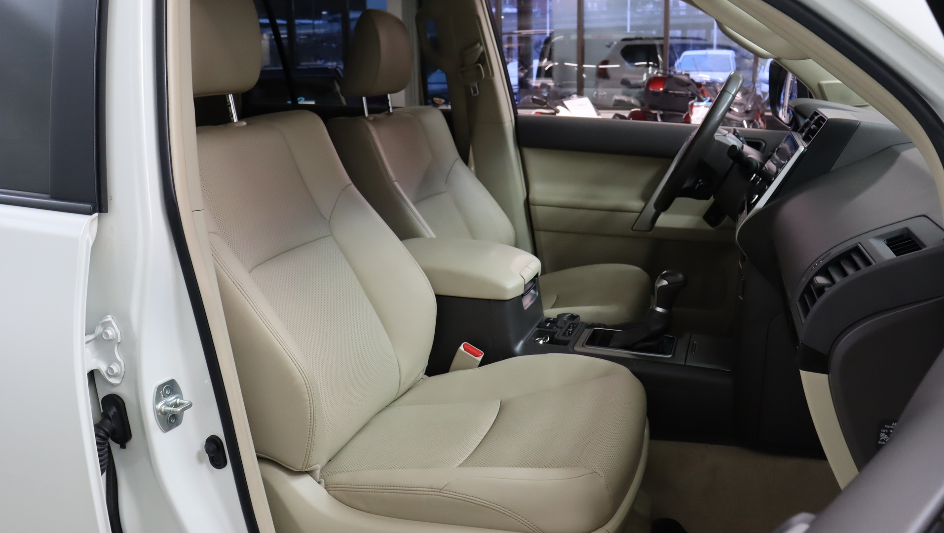 TOYOTA Land Cruiser 2022