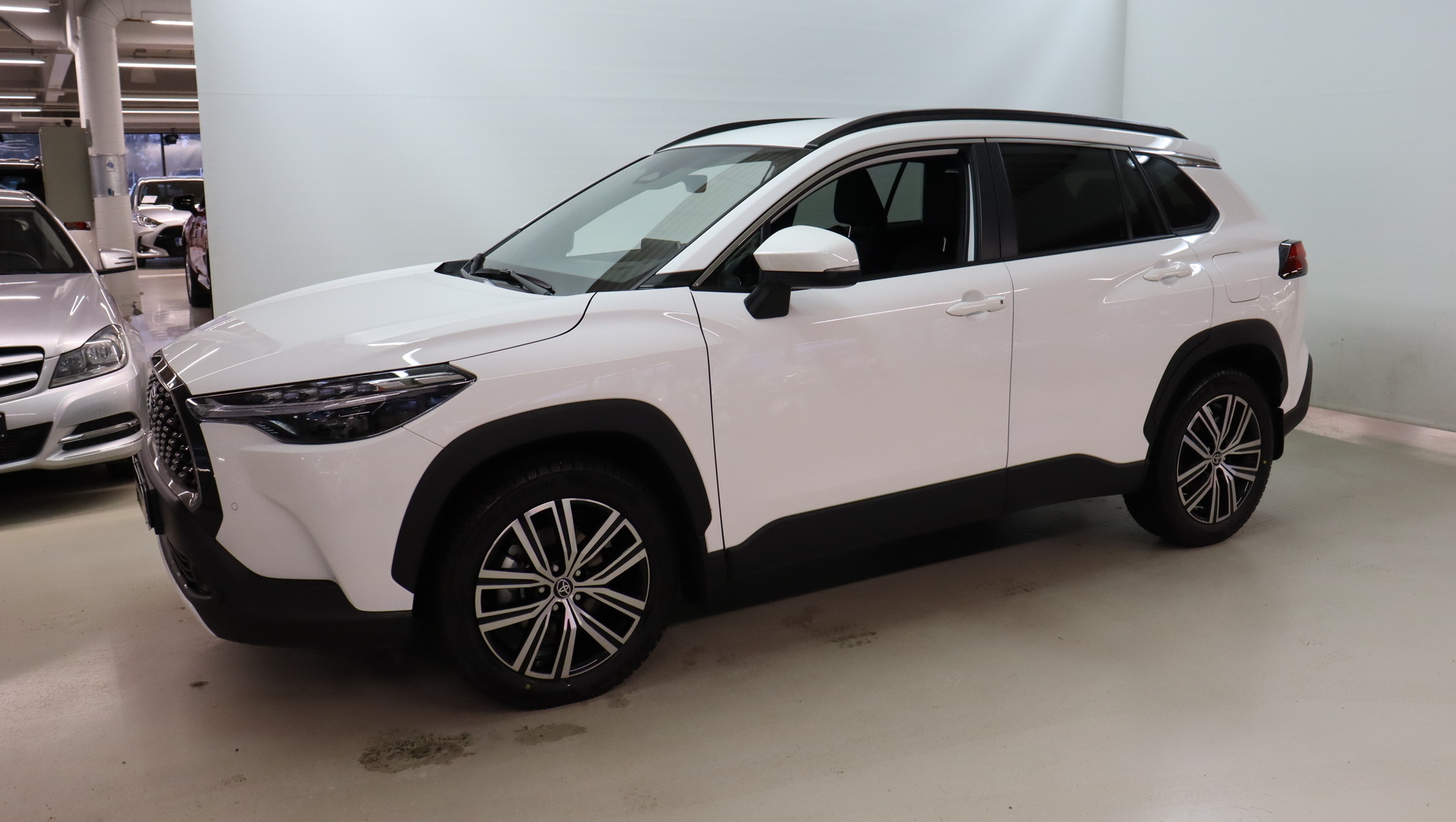 TOYOTA Corolla Cross 2025