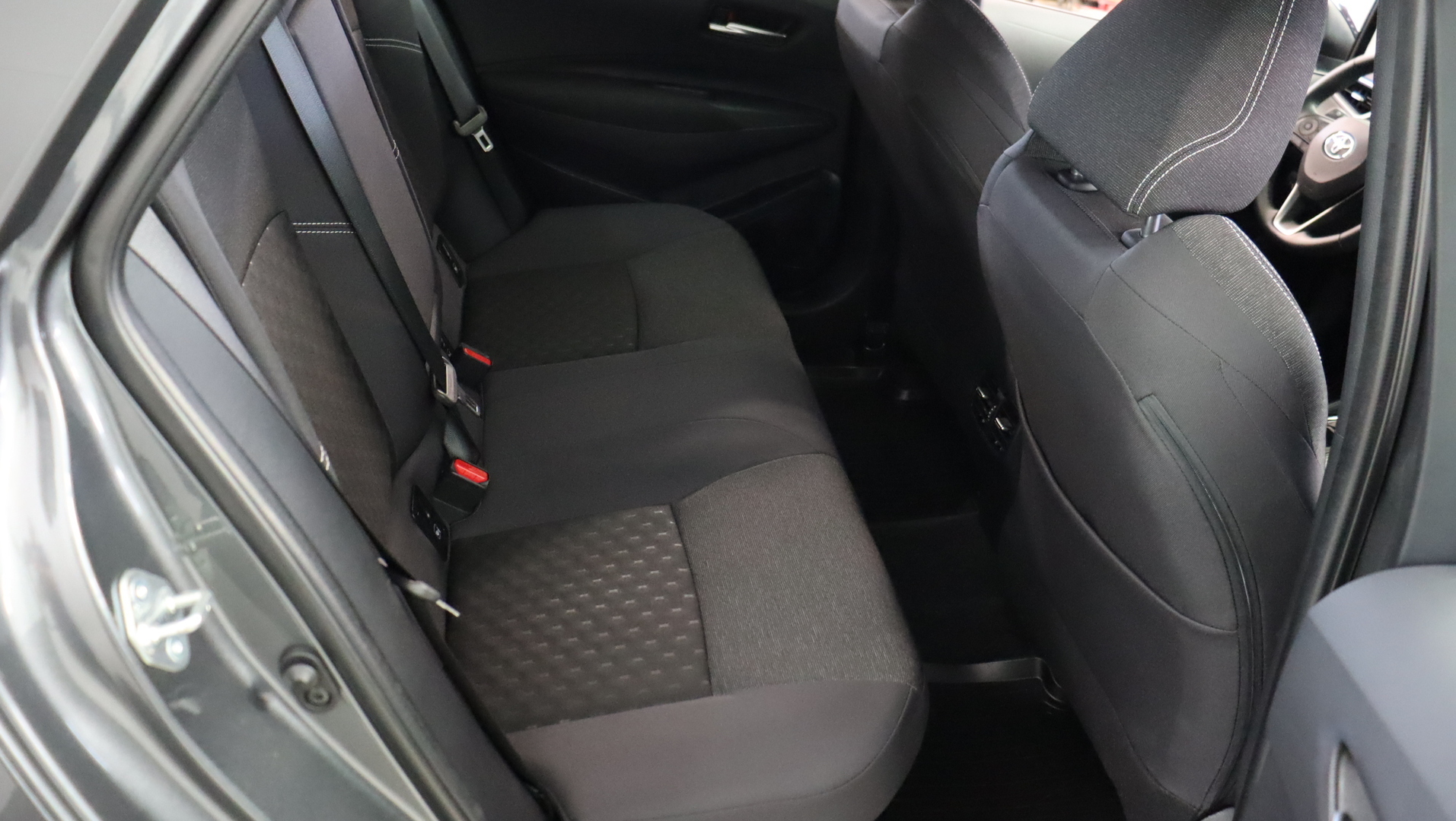 TOYOTA Corolla 2025