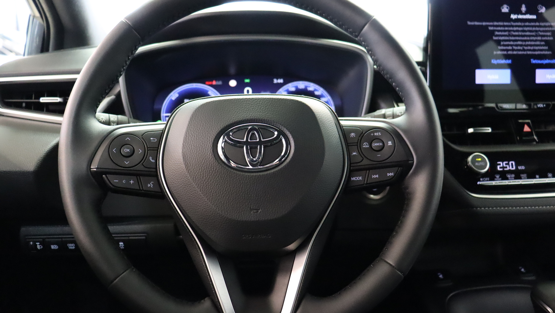 TOYOTA Corolla 2025