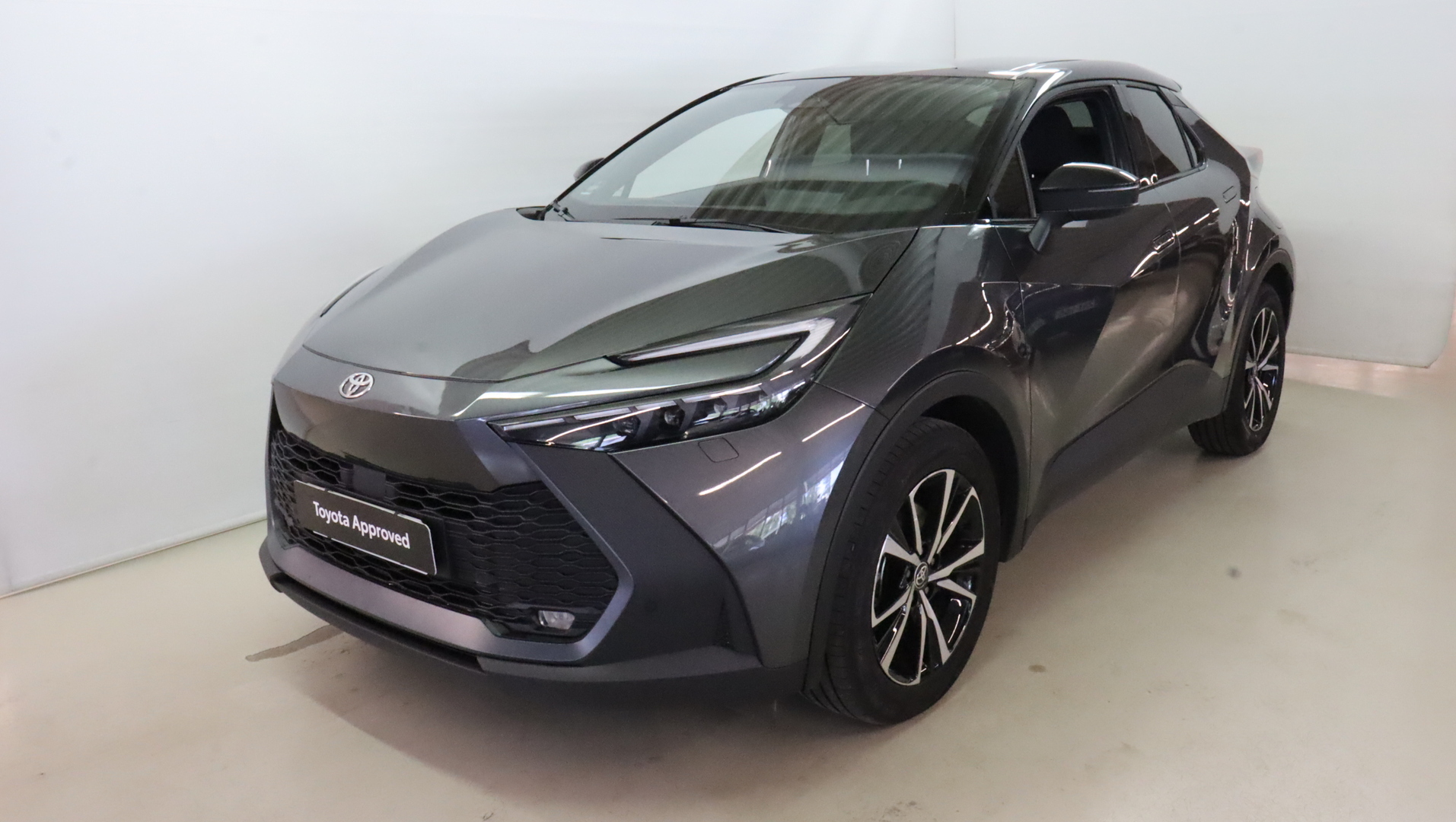TOYOTA C-HR 2025