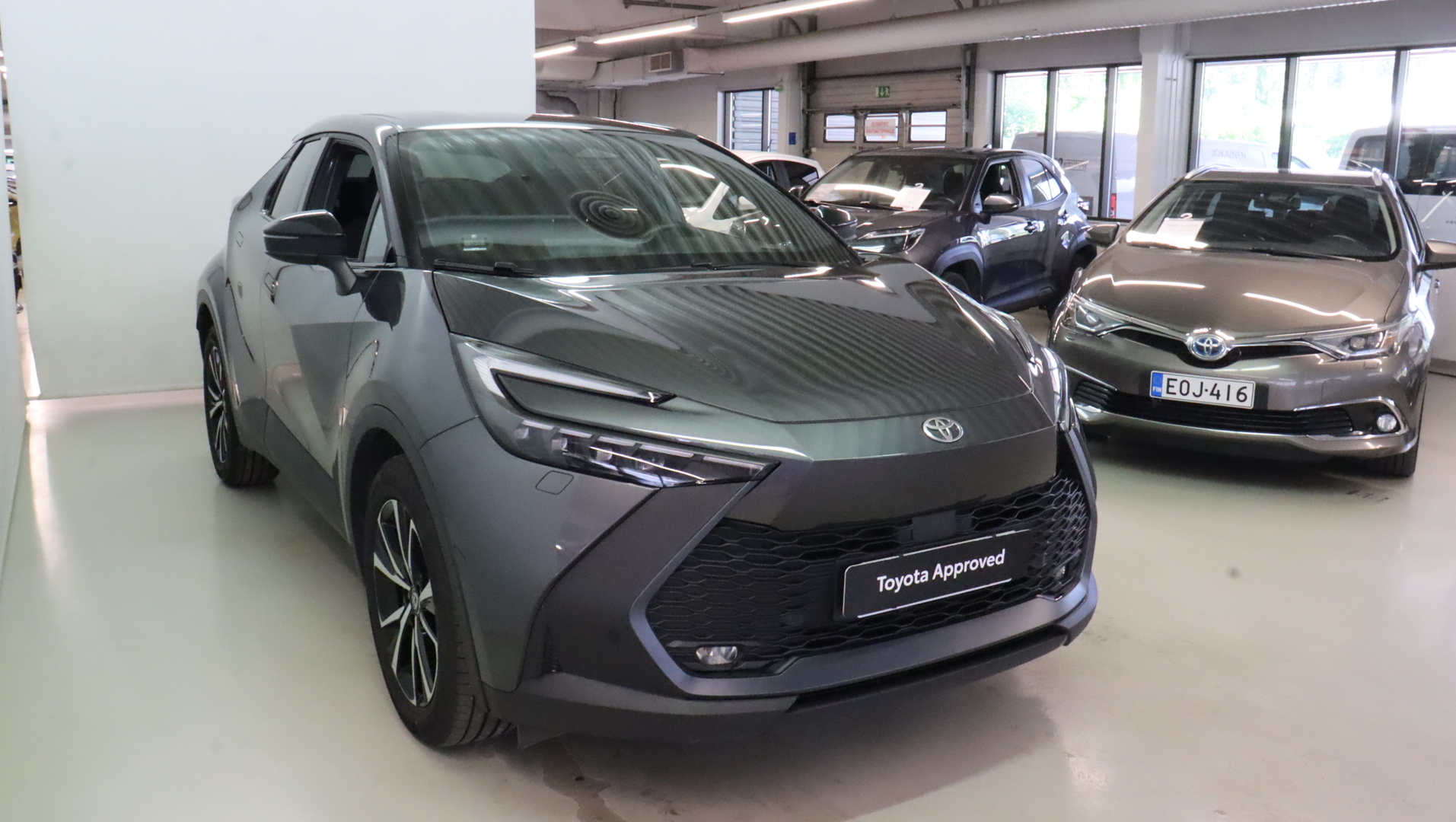 TOYOTA C-HR 2025